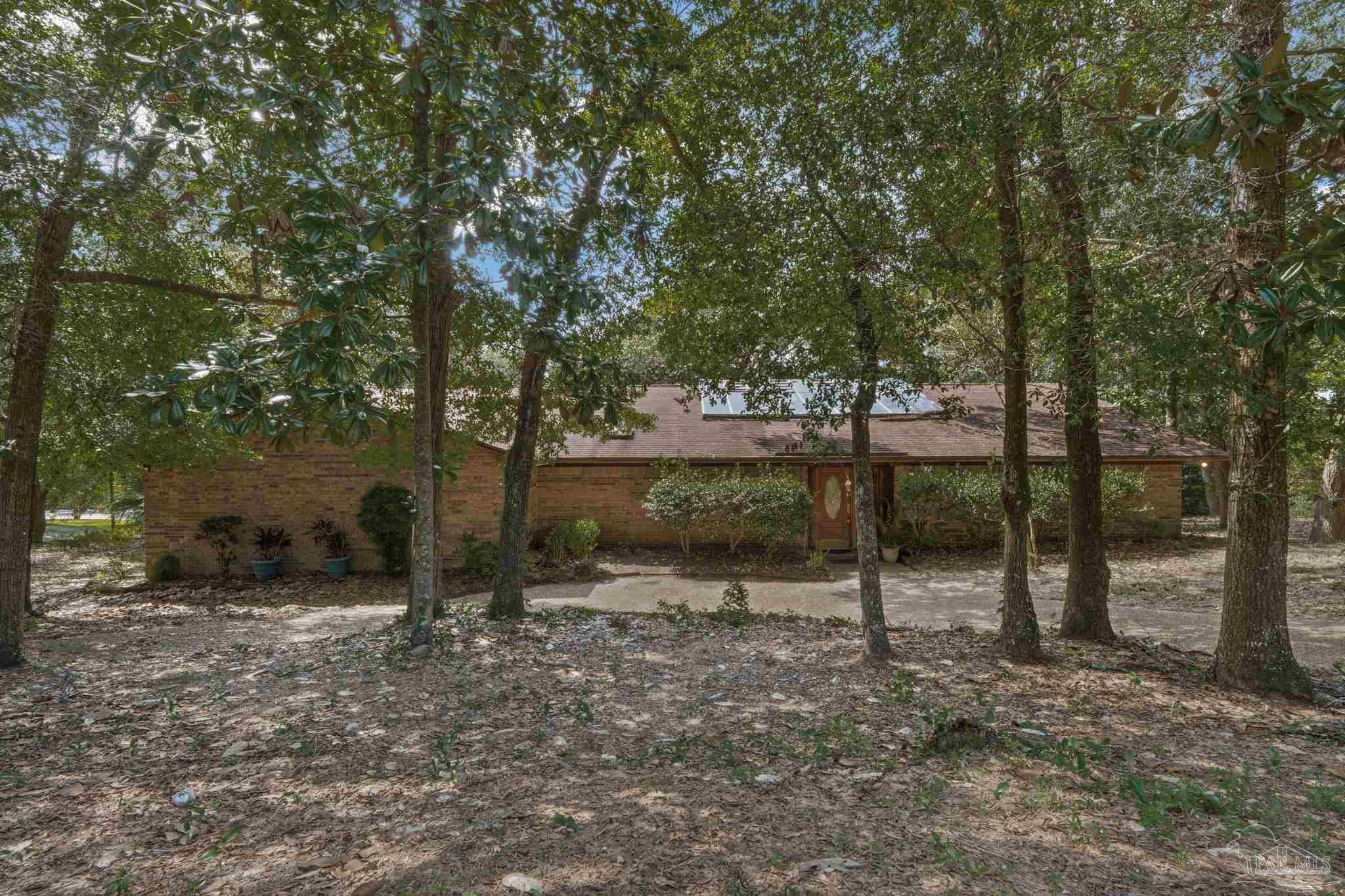 721 Tanglewood Dr, Pensacola, FL 32503
