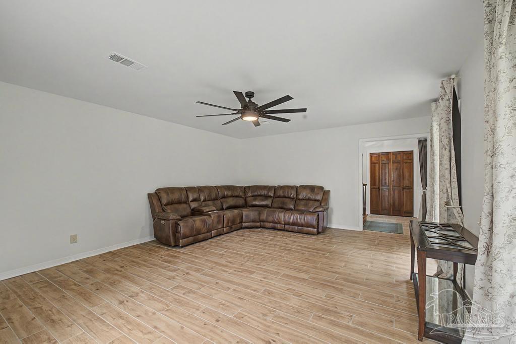 10219 Edendale Ln, Cantonment, FL 32533 photo