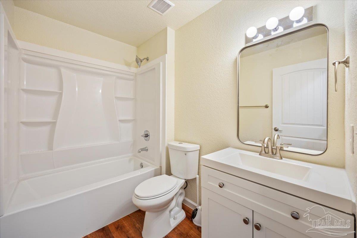 715 Edwards St, Pensacola, FL 32507 photo