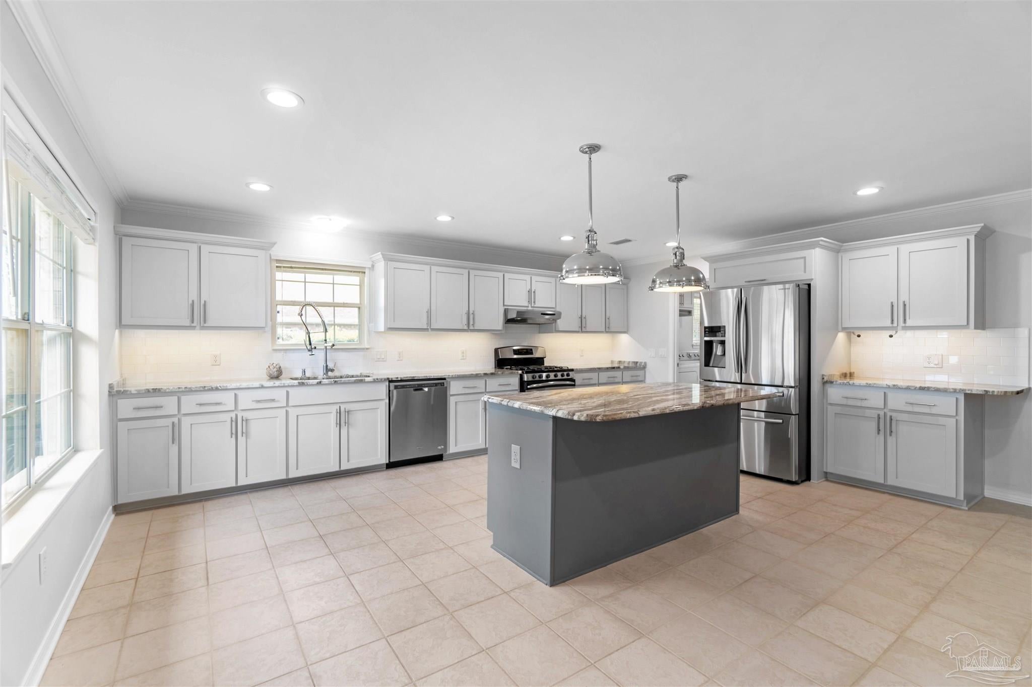 6021 Firefly Dr, Pensacola, FL 32507 photo