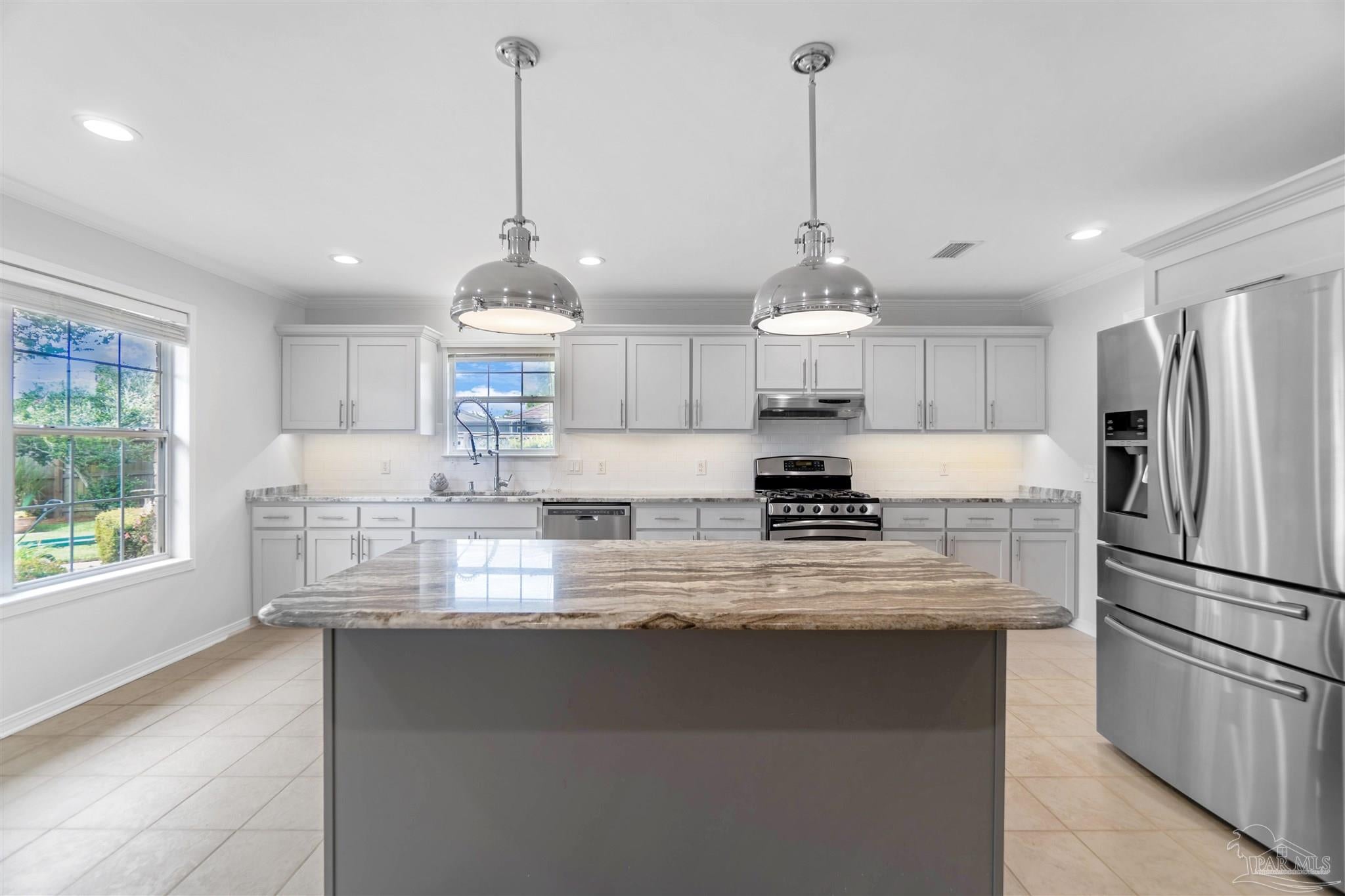 6021 Firefly Dr, Pensacola, FL 32507 photo