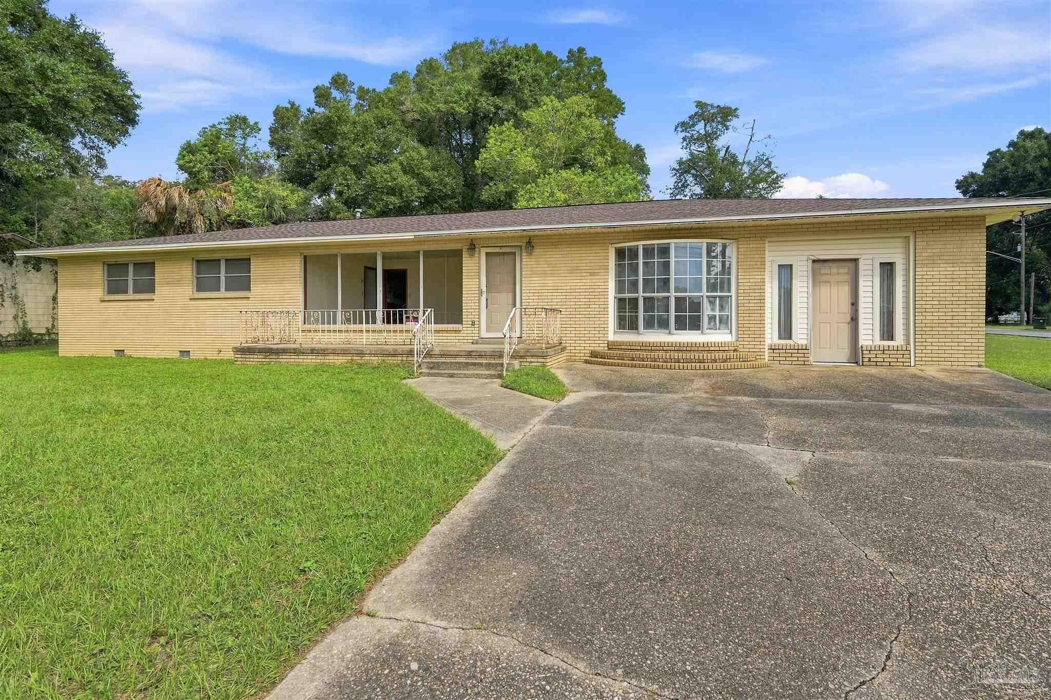 150 Hancock Ln, Pensacola, FL 32503