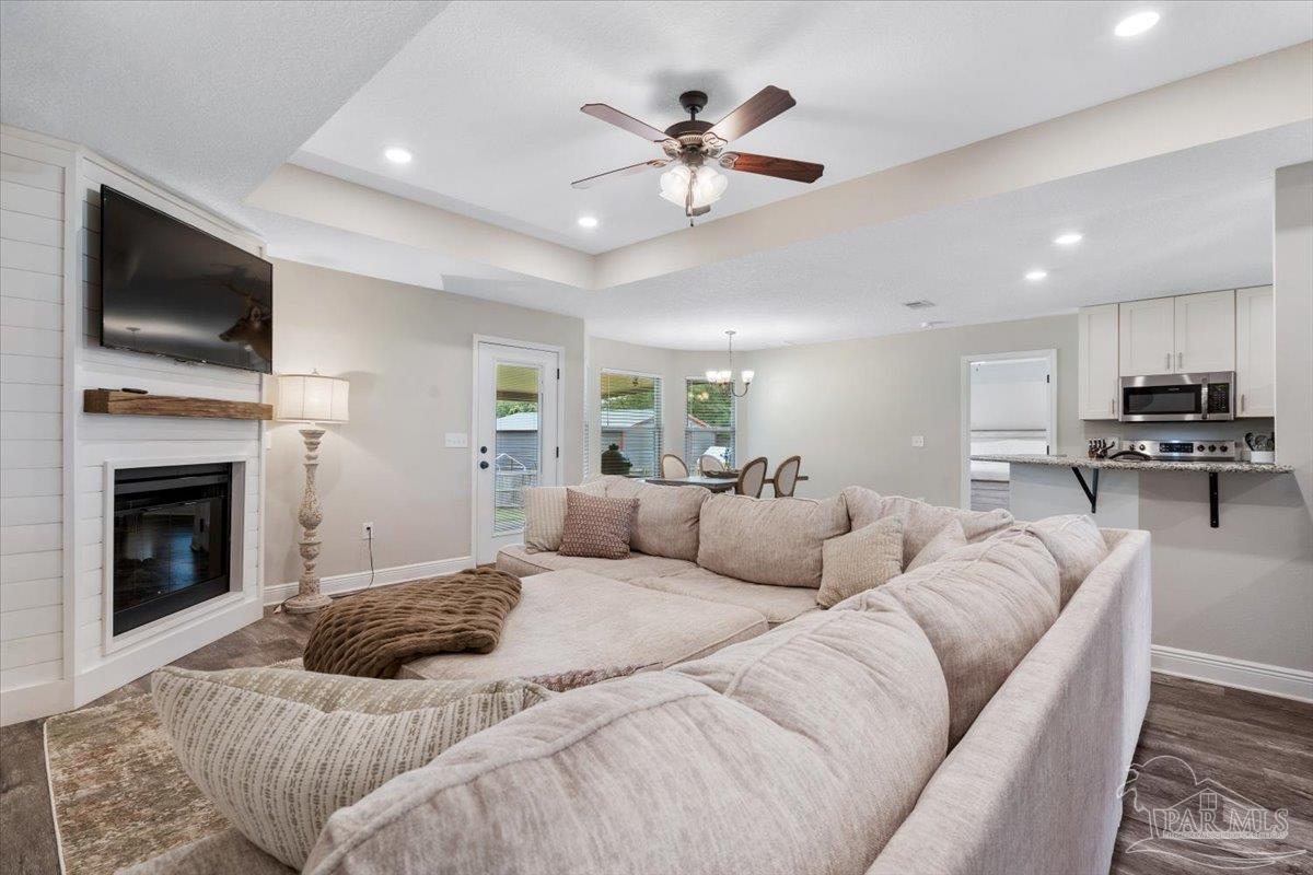 1016 Rachel Cir, Cantonment, FL 32533 photo