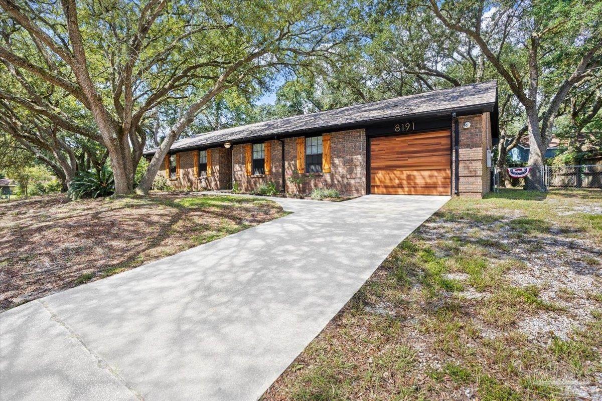 8191 Sedgefield Dr, Pensacola, FL 32507 photo