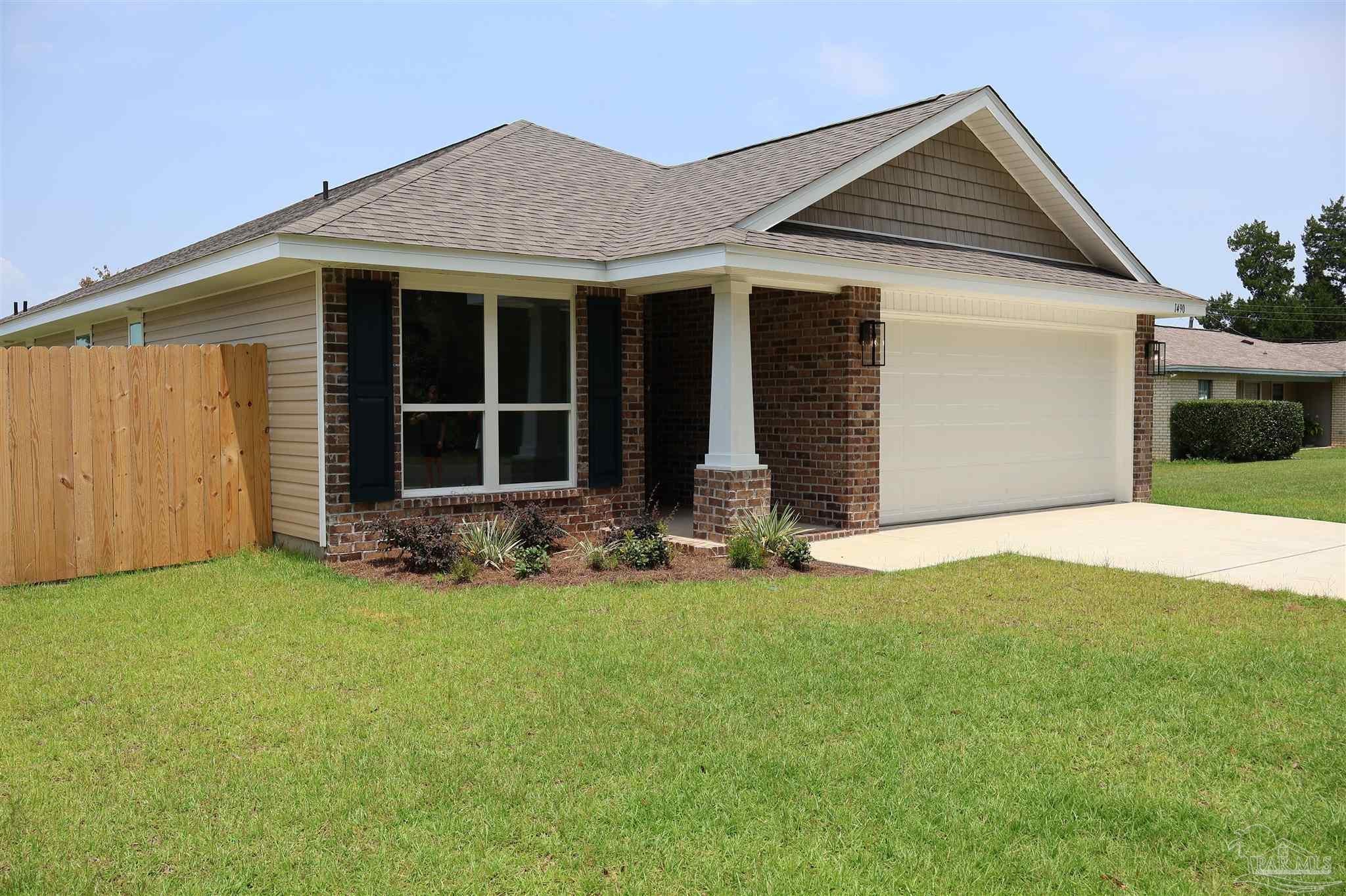 1490 Lansing Dr, Pensacola, FL 32504