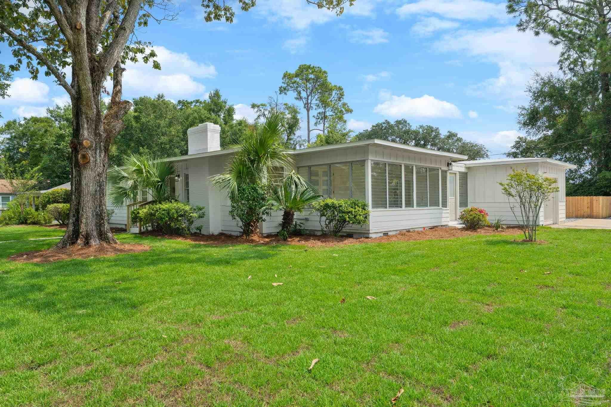 1800 N Baylen St, Pensacola, FL 32501 photo