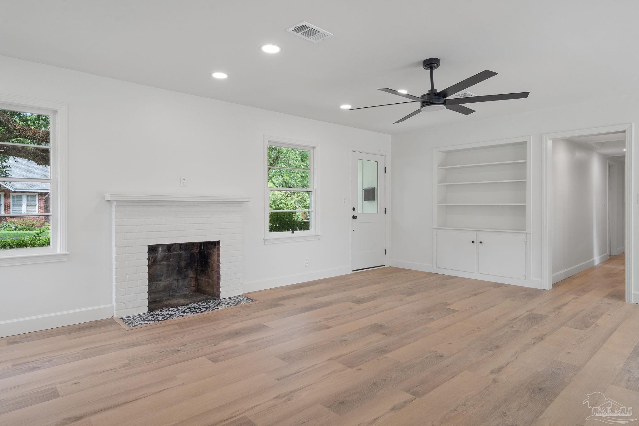 1800 N Baylen St, Pensacola, FL 32501 photo