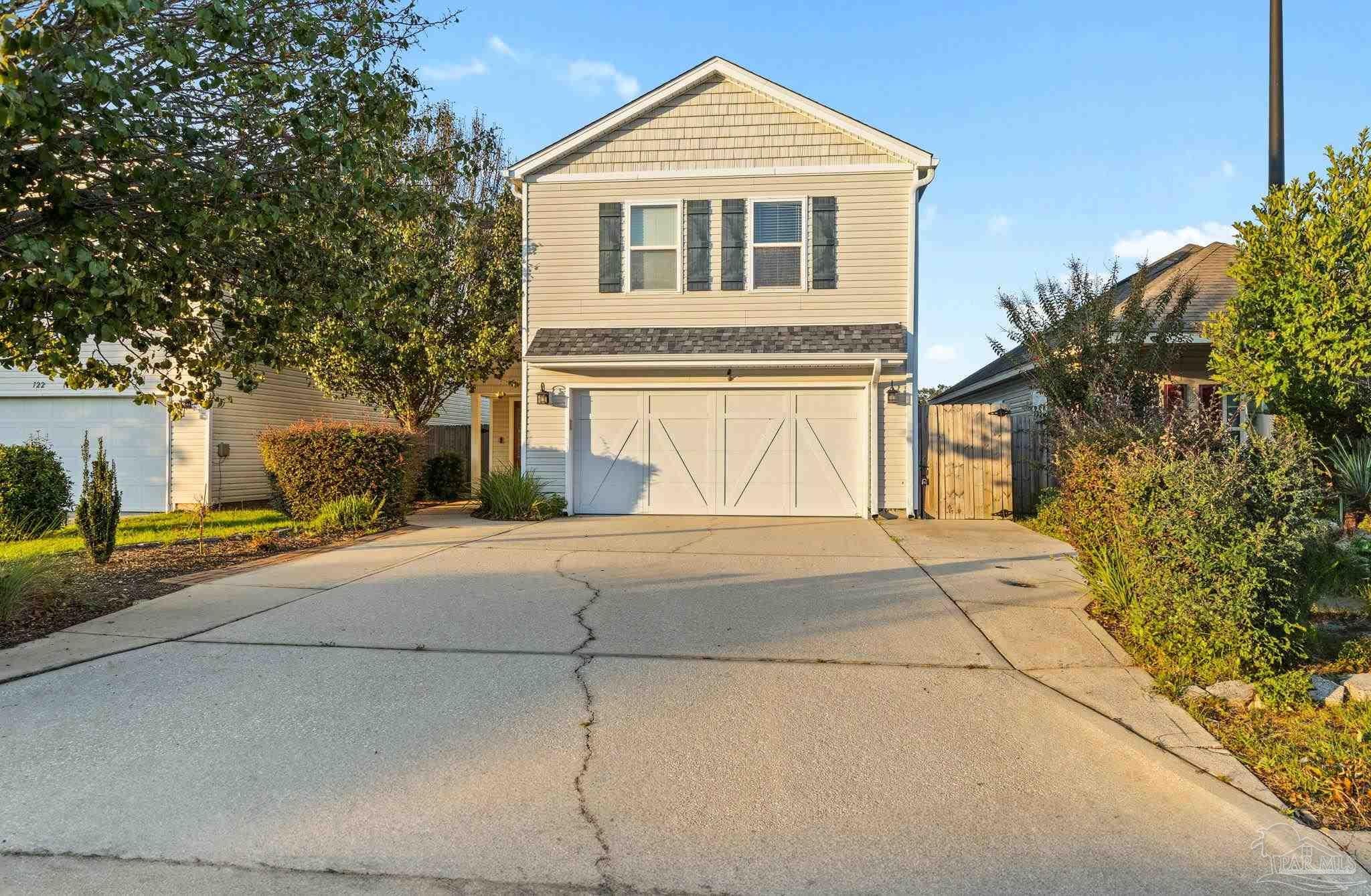 126 Cottage View Dr, Pensacola, FL 32507