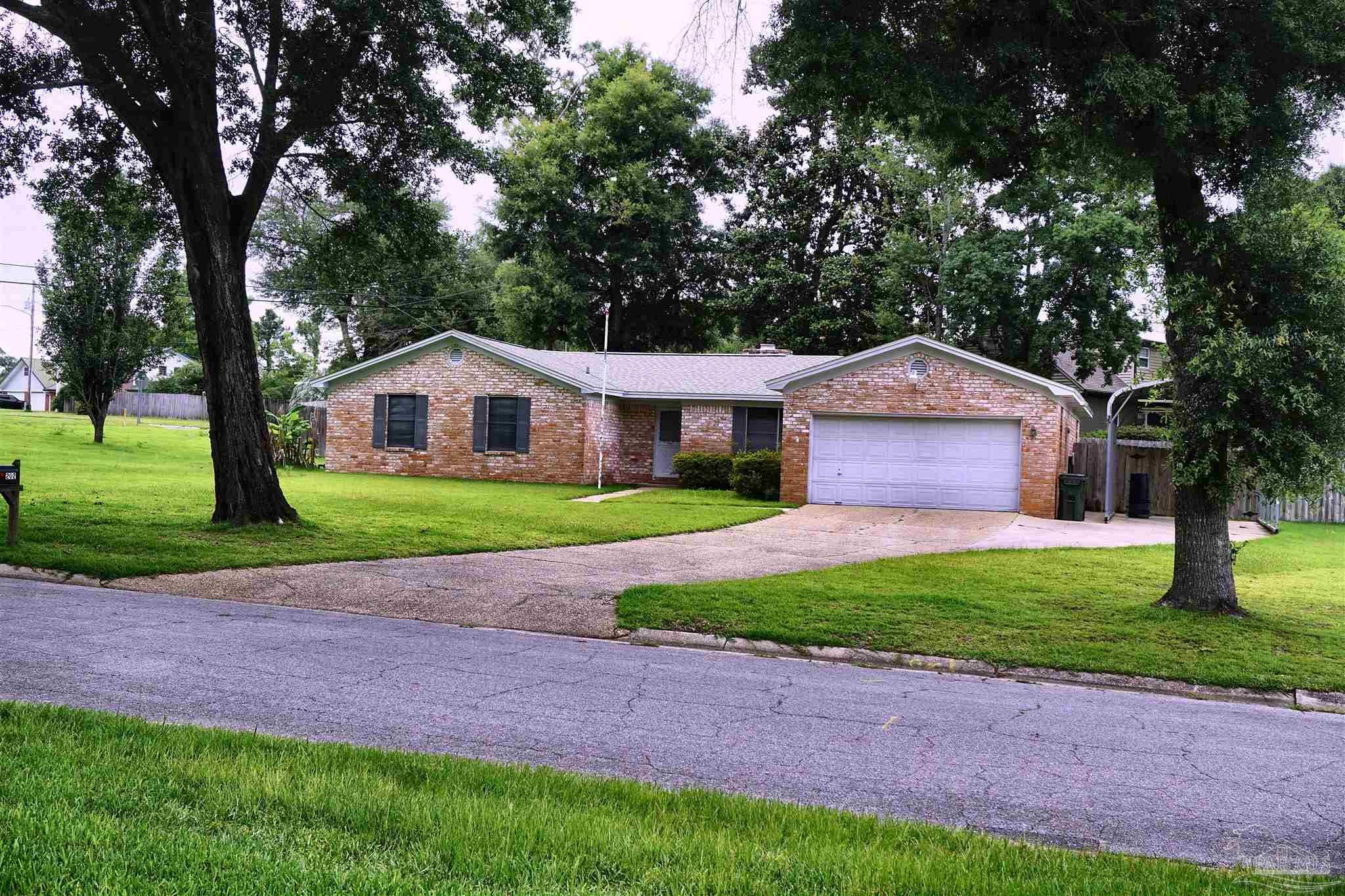 202 Southern St, Pensacola, FL 32503 photo