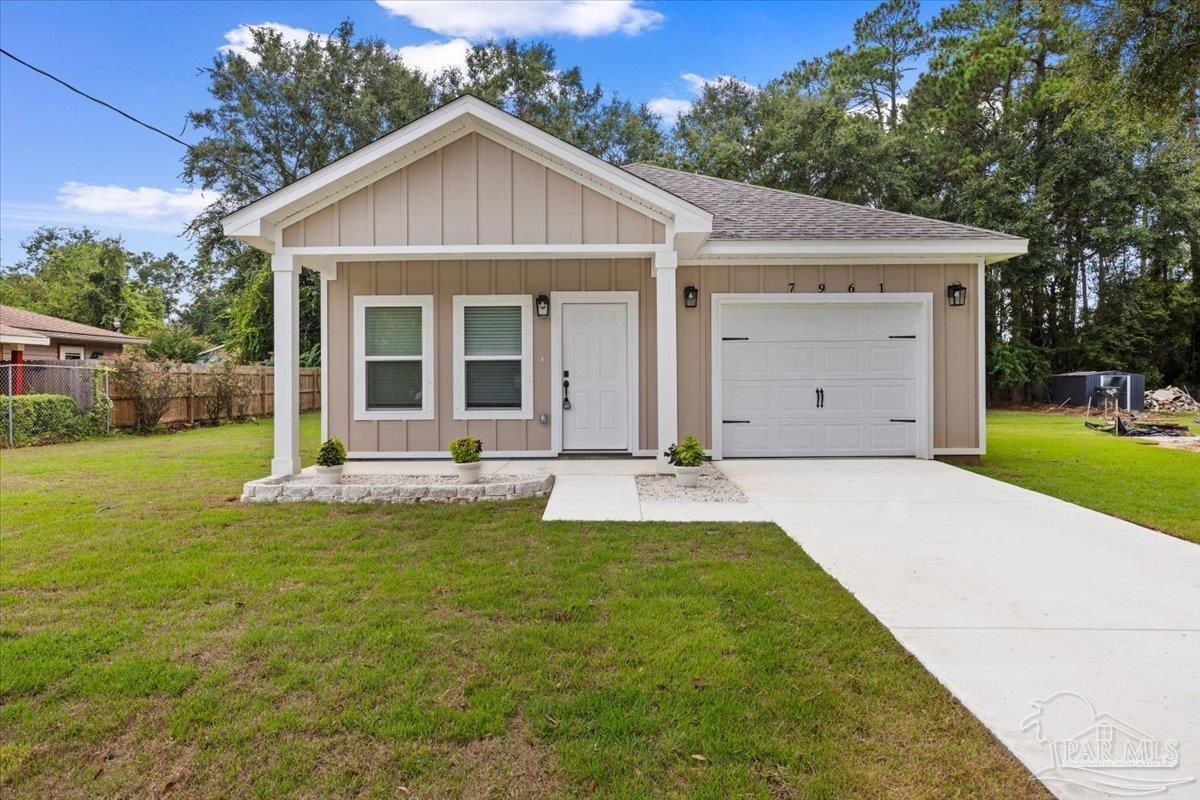 7961 Perth Ave, Pensacola, FL 32534