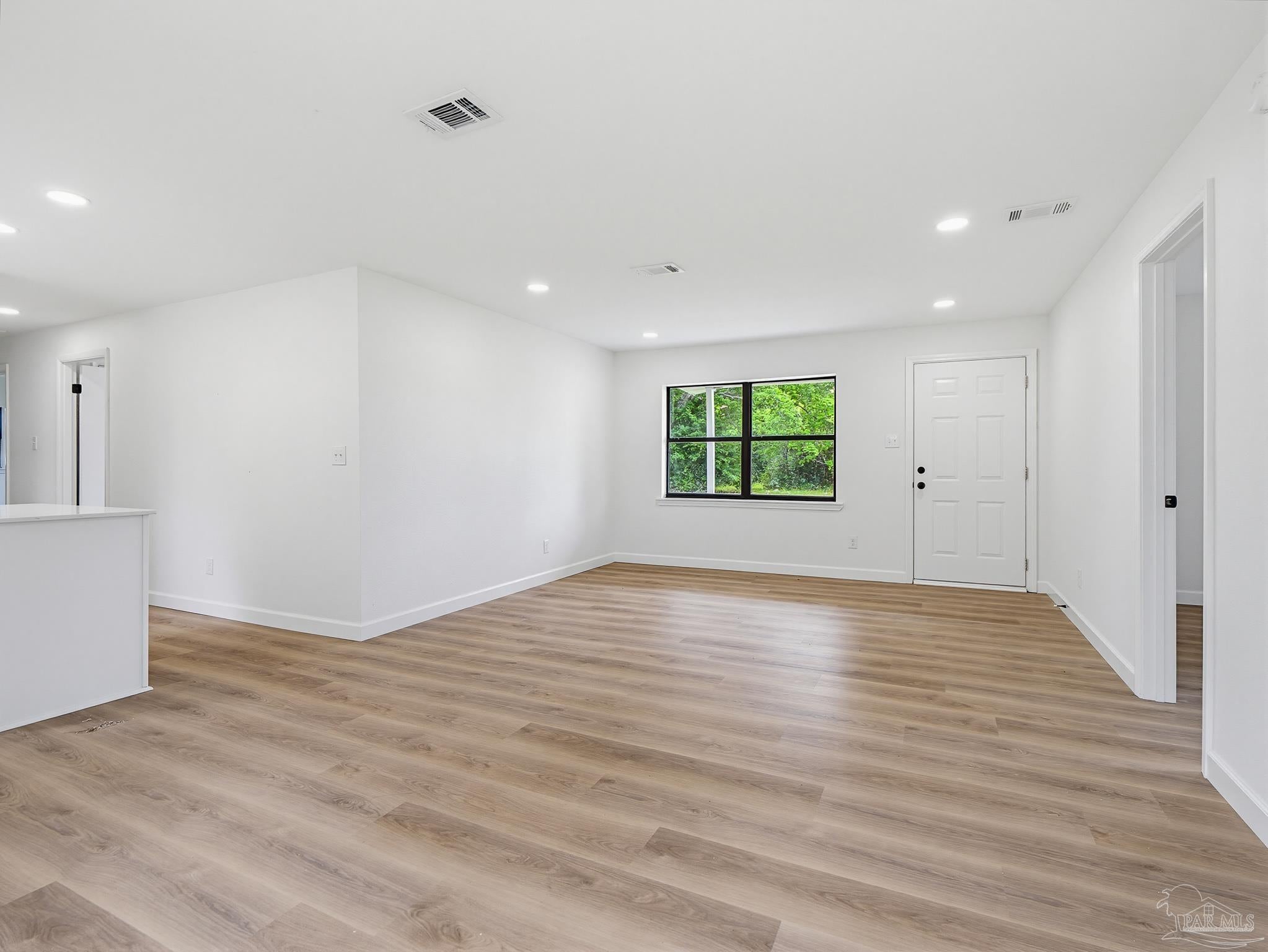 125 Madrid Rd, Cantonment, FL 32533 photo
