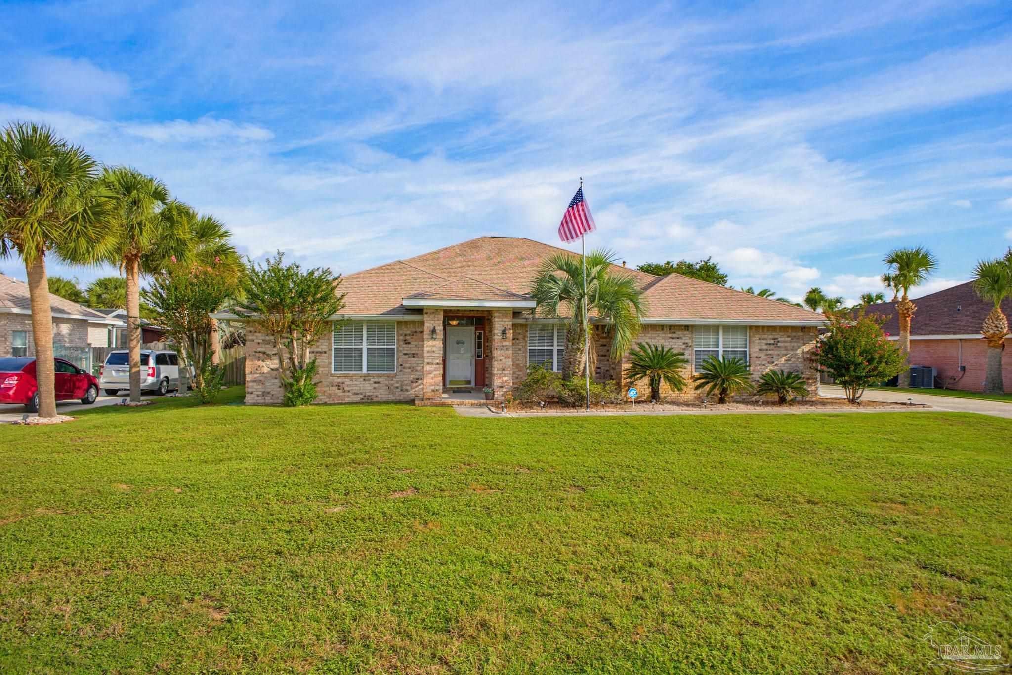 5124 Grumann Dr, Pensacola, FL 32507