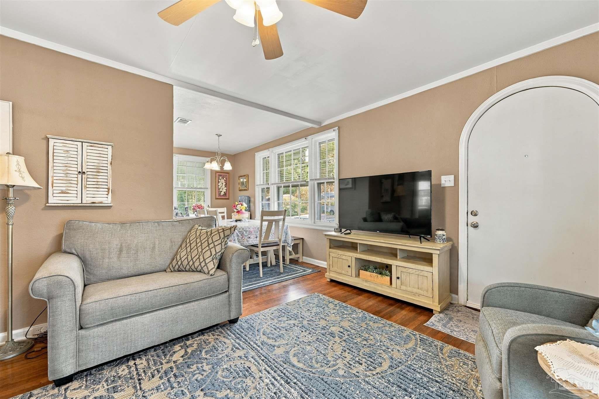 1214 Wisteria Ave, Pensacola, FL 32507 photo