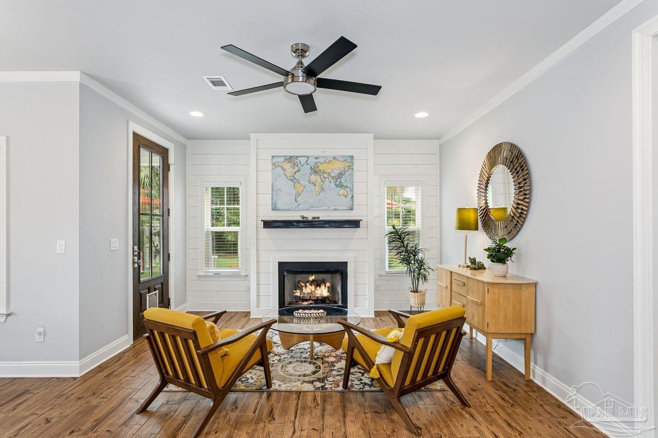 1445 E Cross St, Pensacola, FL 32503 photo