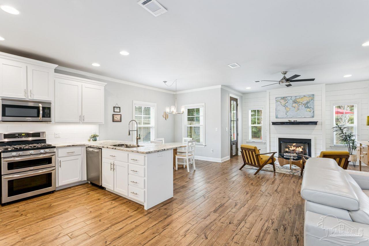 1445 E Cross St, Pensacola, FL 32503 photo