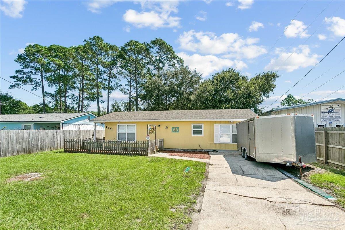 1482 S Fairfield Dr, Pensacola, FL 32507 photo