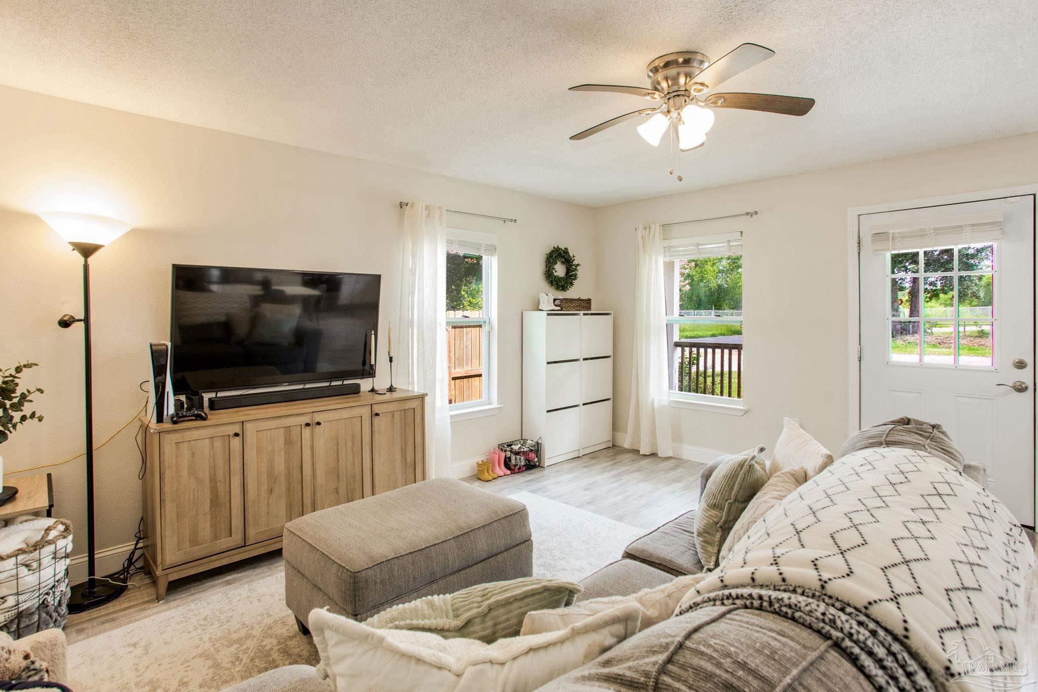 3917 W Mallory St, Pensacola, FL 32505 photo