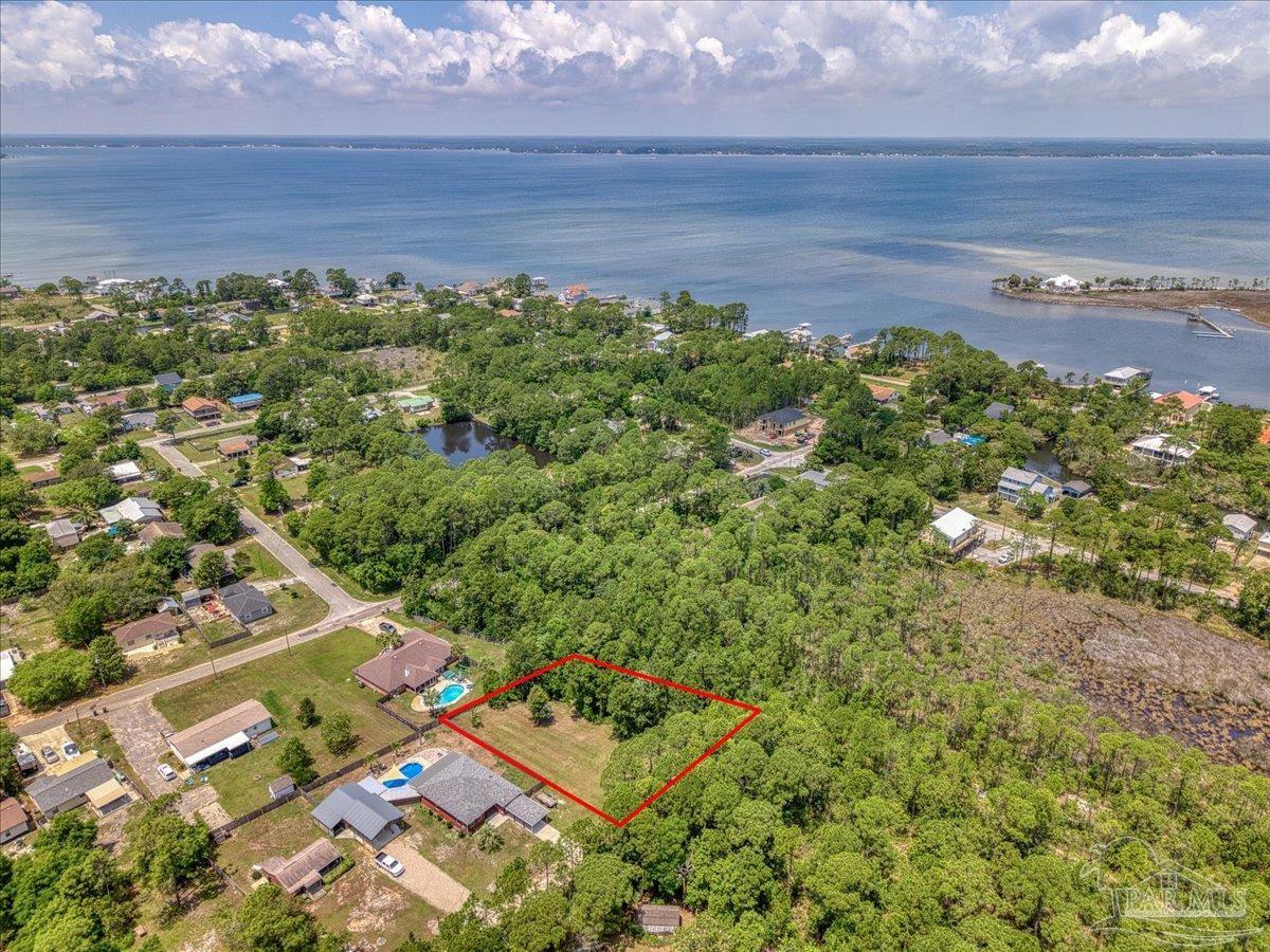 5601 Fleming Pl, Pensacola, FL 32507