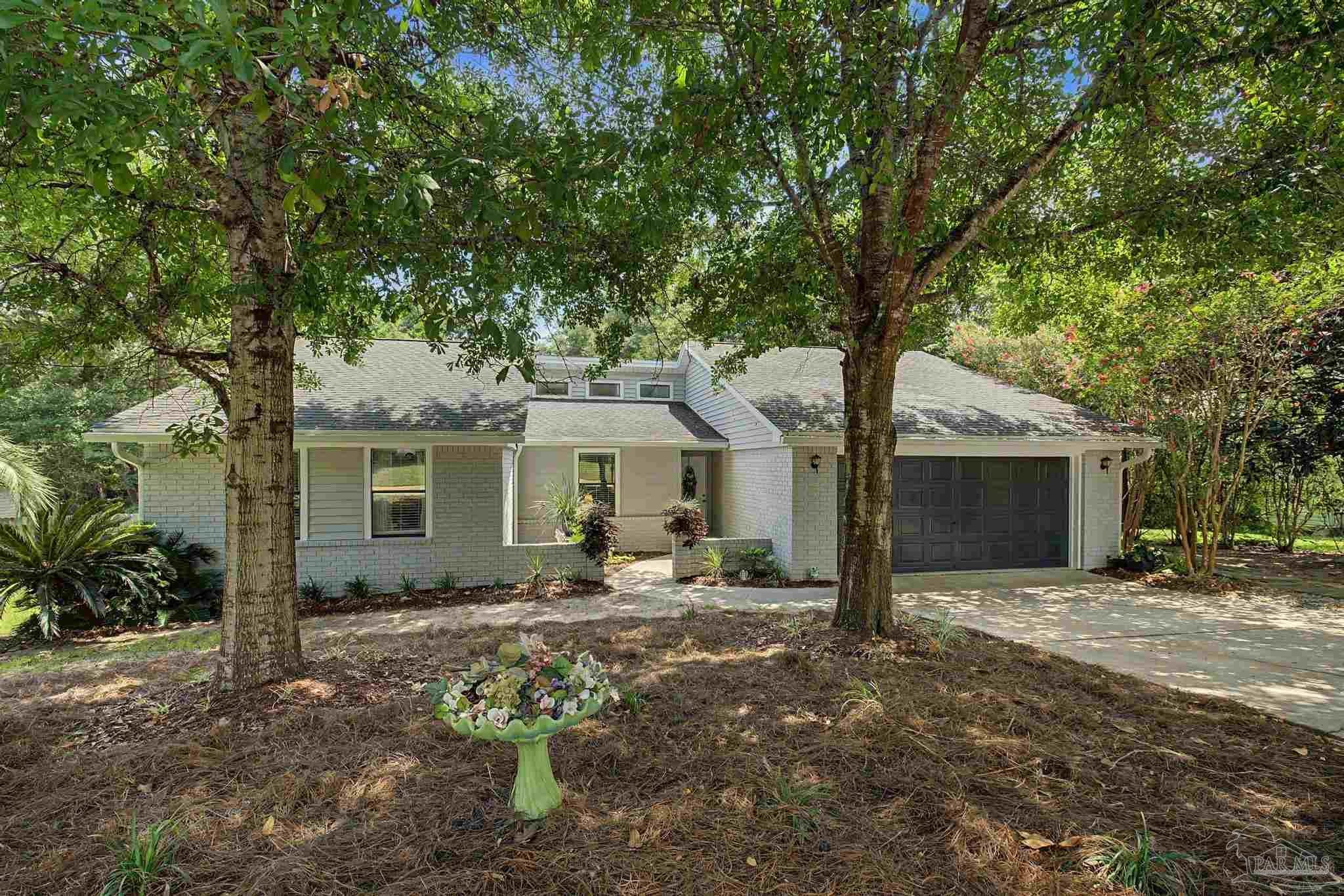 1016 Fleming Dr, Pensacola, FL 32514