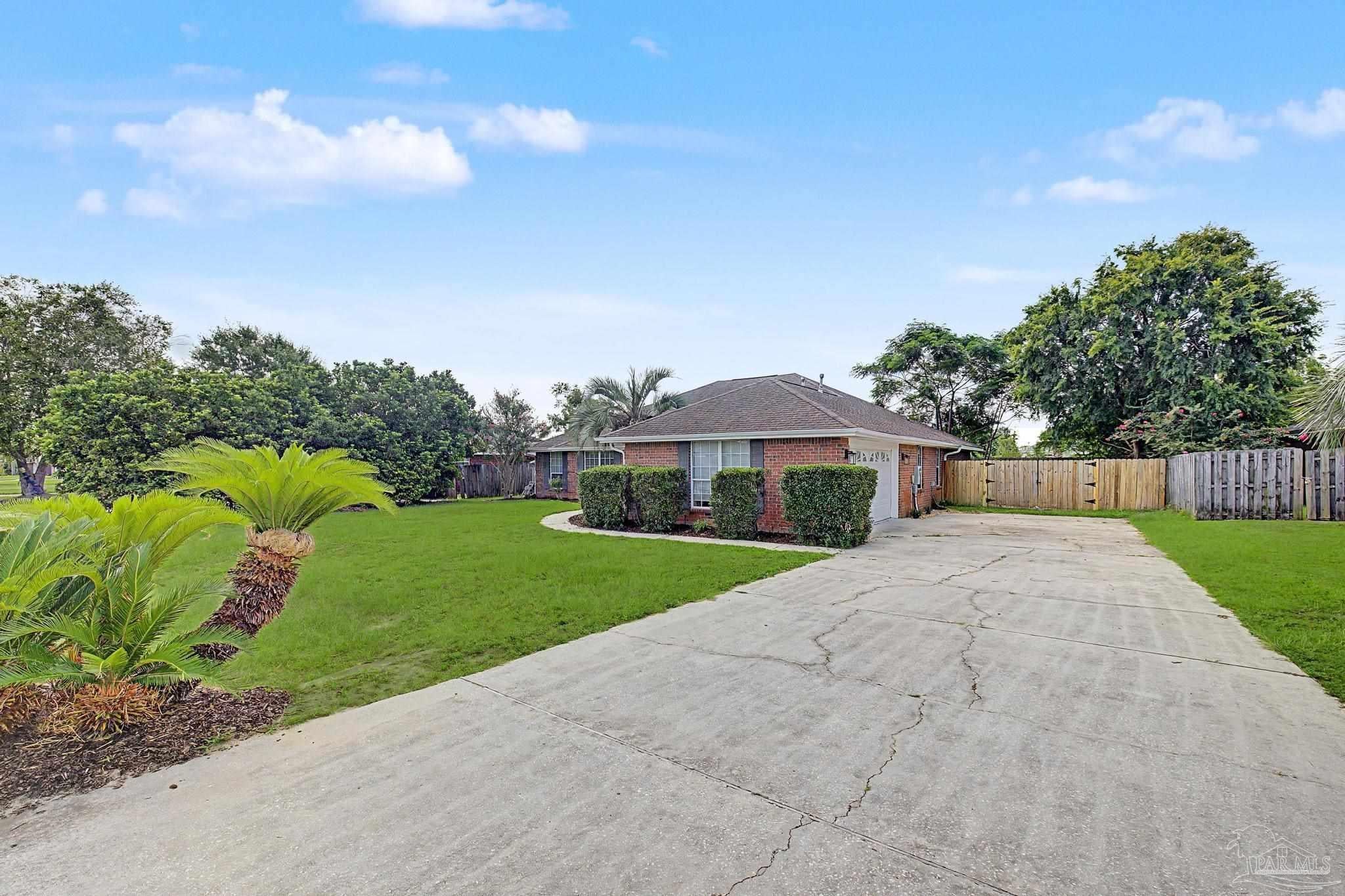 6041 Firefly Dr, Pensacola, FL 32507 photo