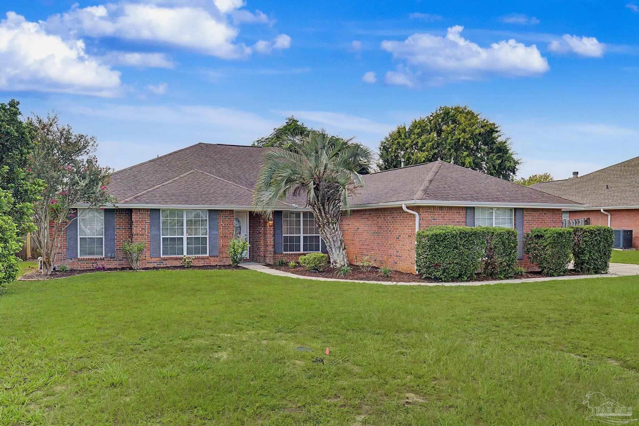 6041 Firefly Dr, Pensacola, FL 32507