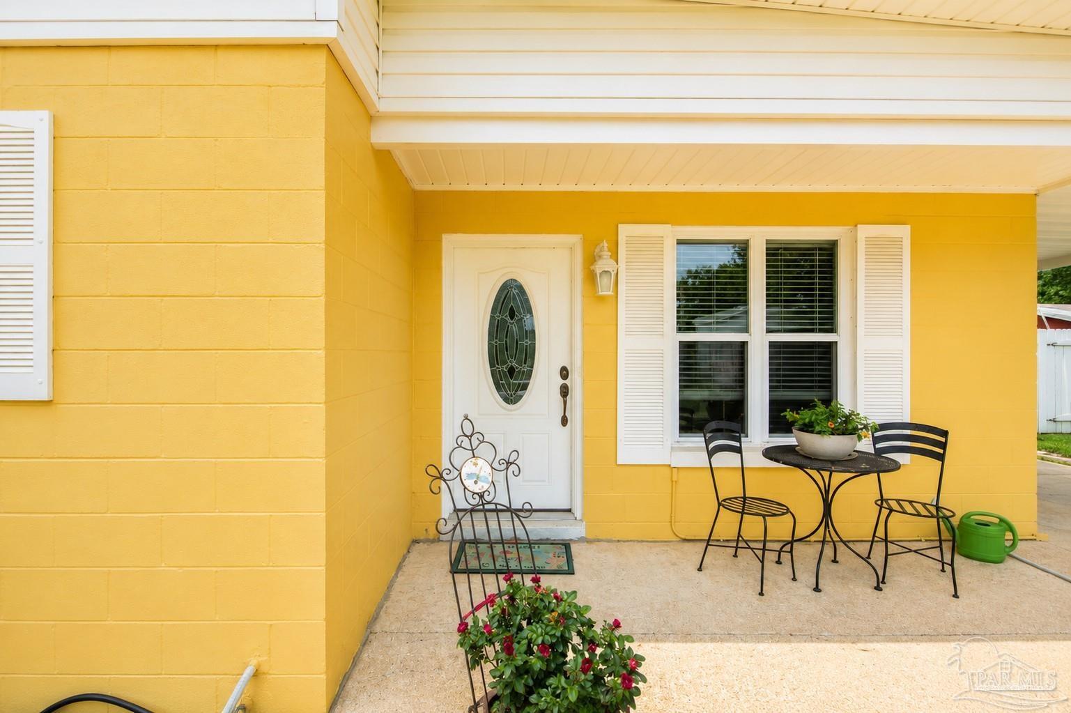 12 Huntington Dr, Pensacola, FL 32506 photo