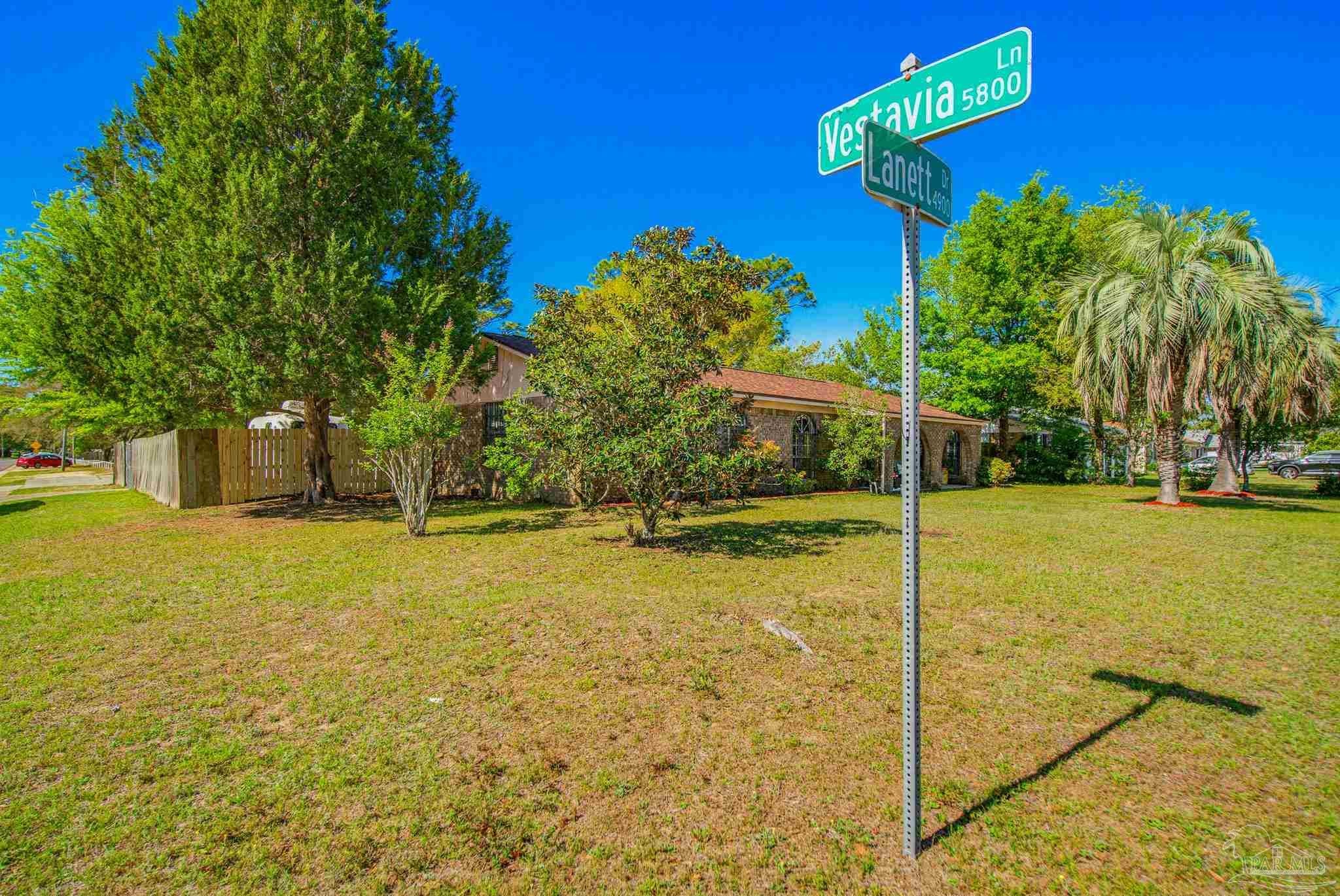 4972 Lanett Dr, Pensacola, FL 32526 photo