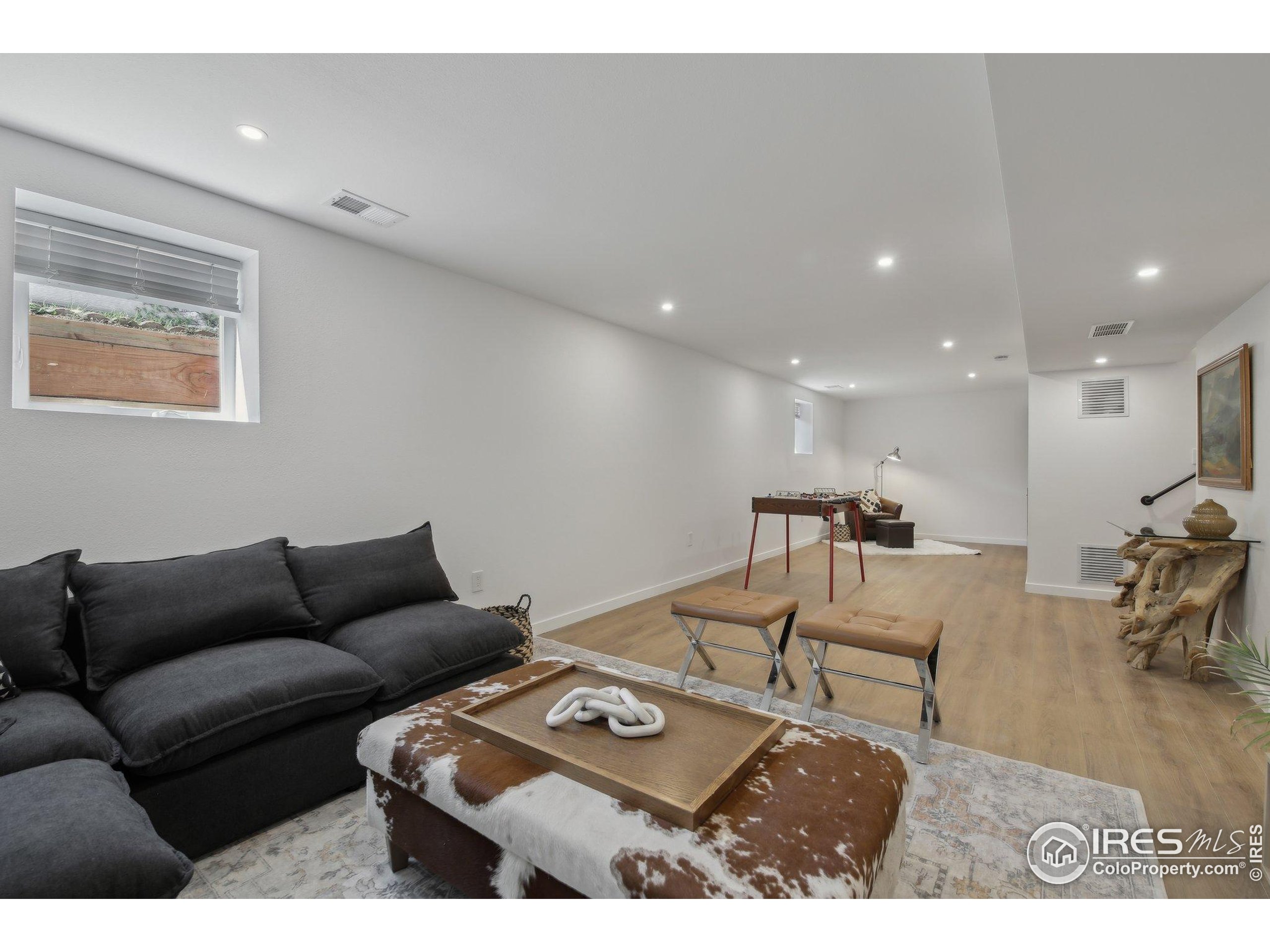 Single Family Residence in Boulder CO 1575 Findlay Way 18.jpg