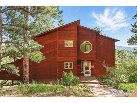 Single Family Residence in Boulder CO 1101 Peakview Cir.jpg