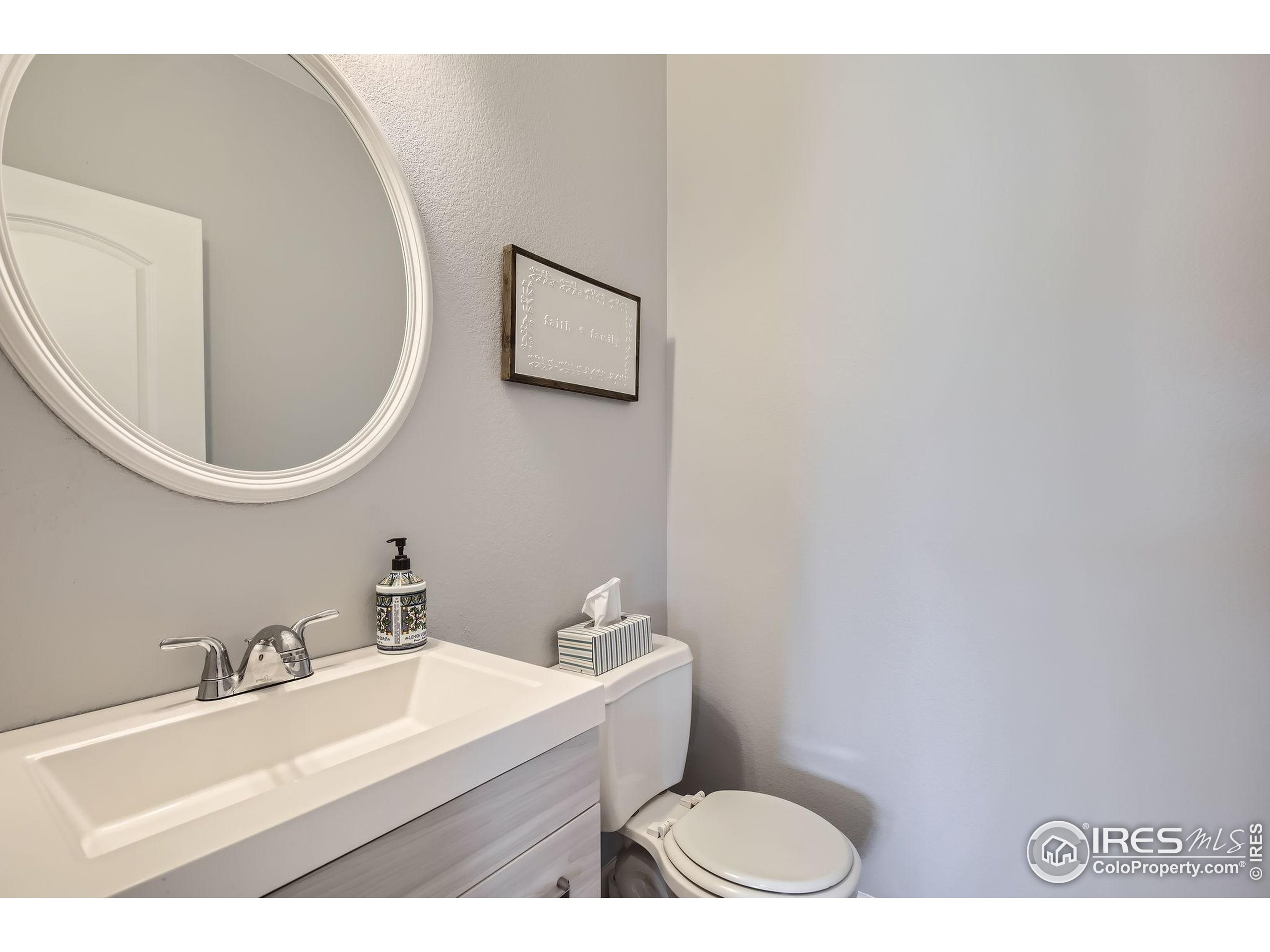 Single Family Residence in Windsor CO 189 Kitty Hawk Ct 10.jpg
