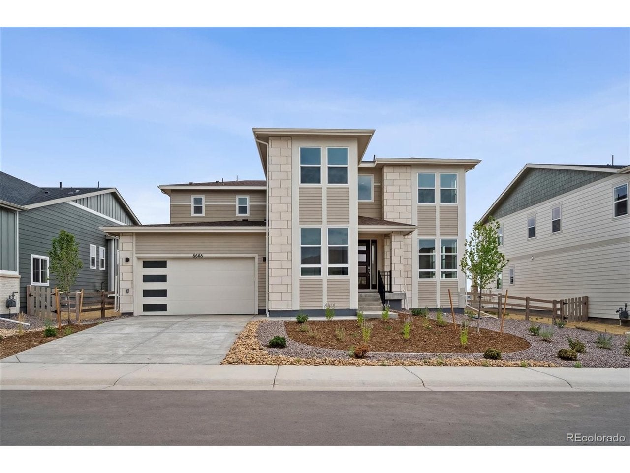 Littleton, CO, 80125 photo