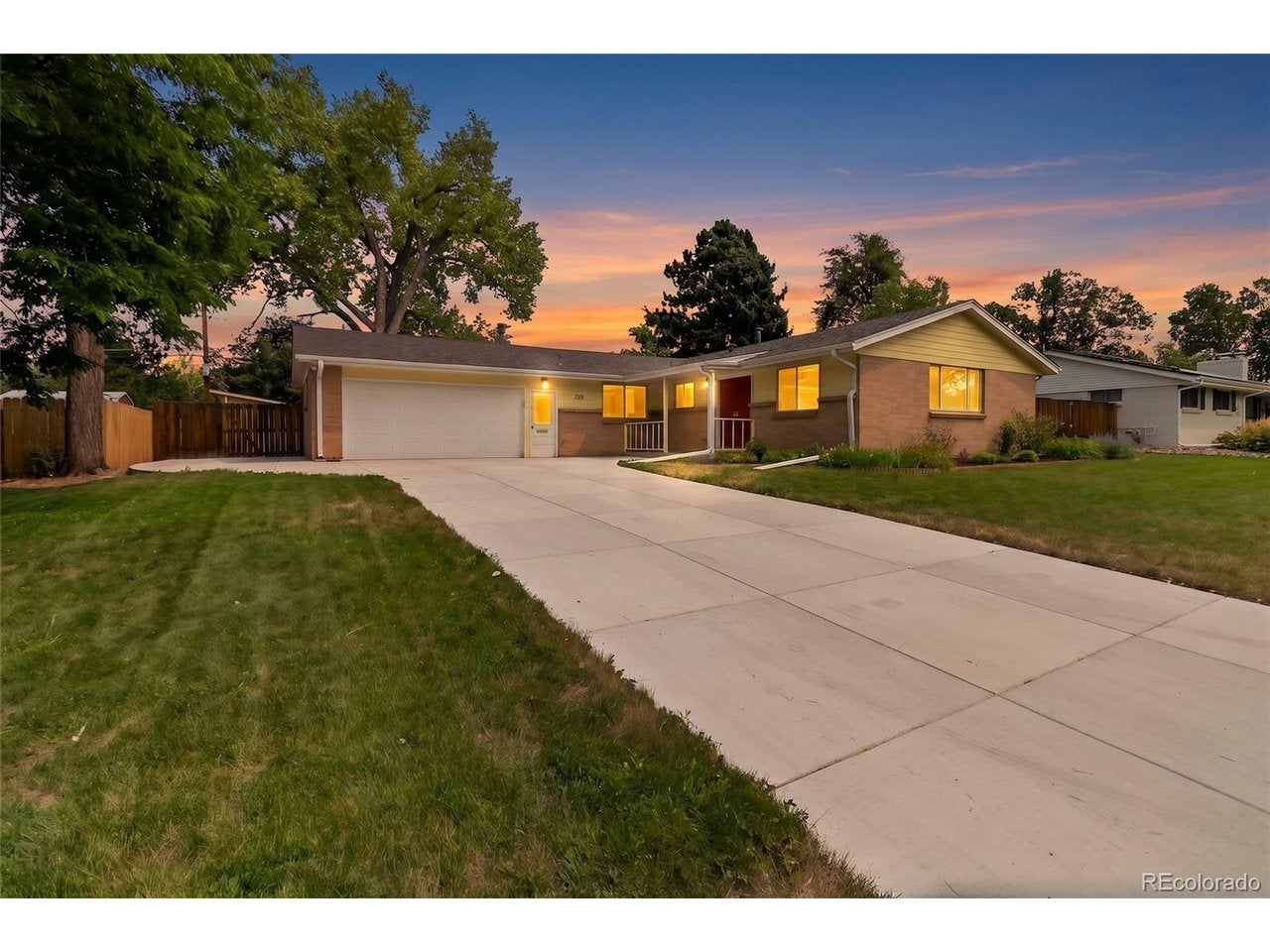 399 W Caley Dr, Littleton, CO 80120 photo