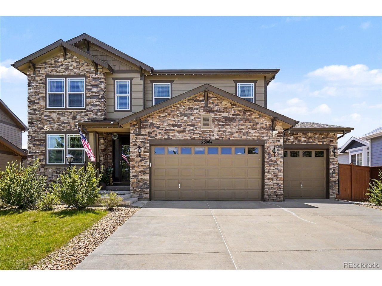 25064 Archer Pl, Aurora, CO 80018