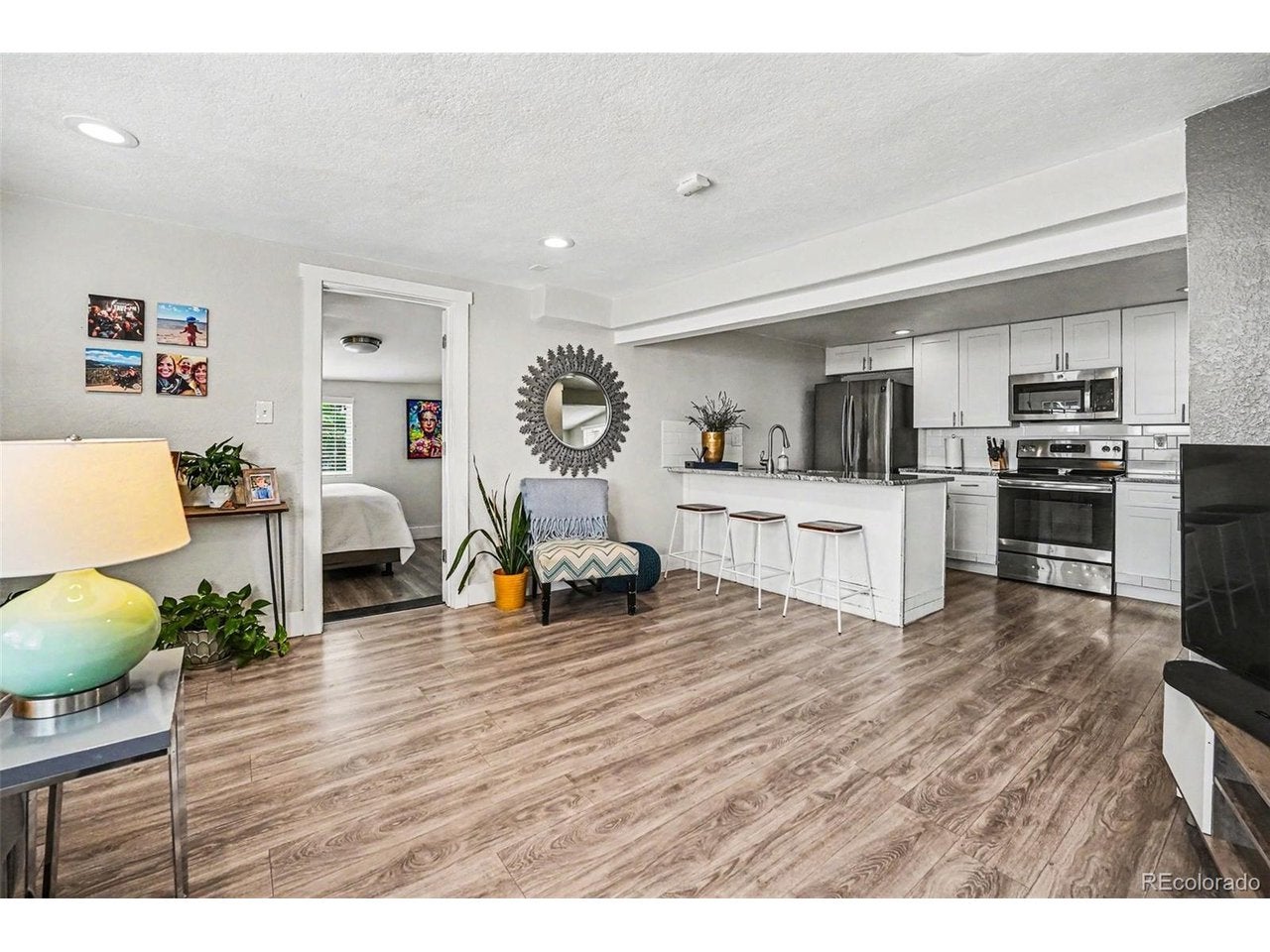 624 Stuart St, Denver, CO 80204