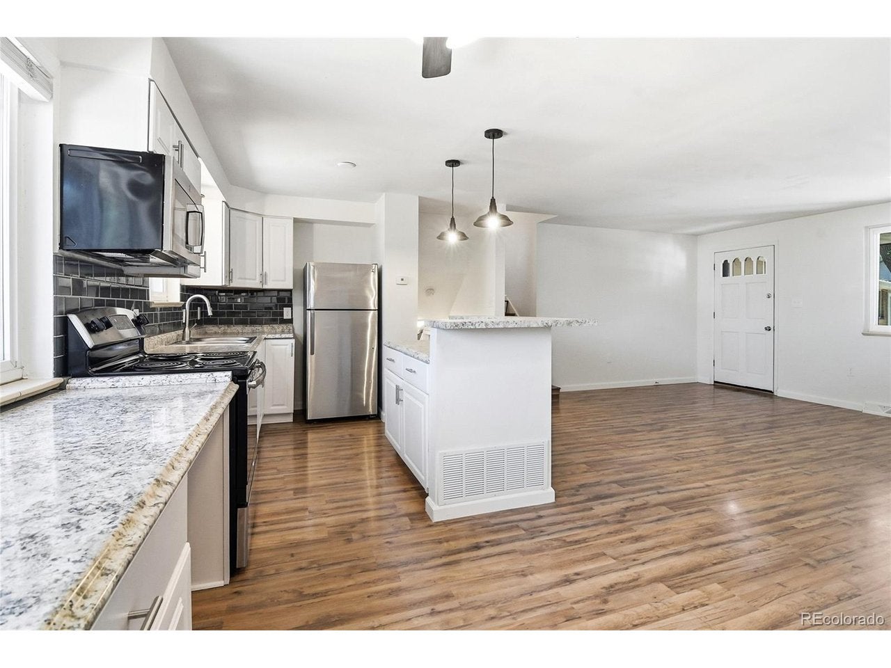 4863 Flower Ct, Arvada, CO 80002 photo