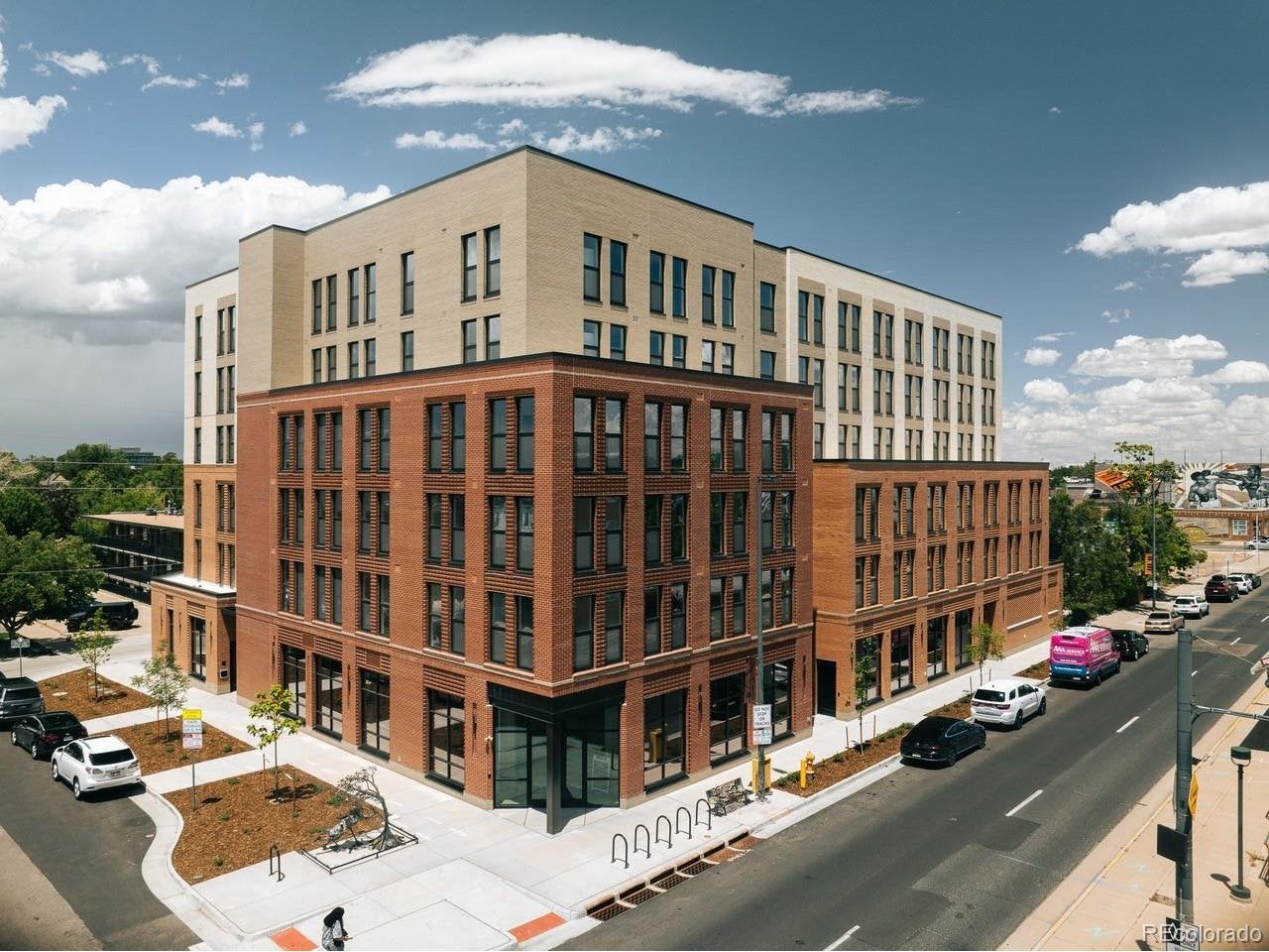 639 29 St #200, Denver, CO 80205 photo
