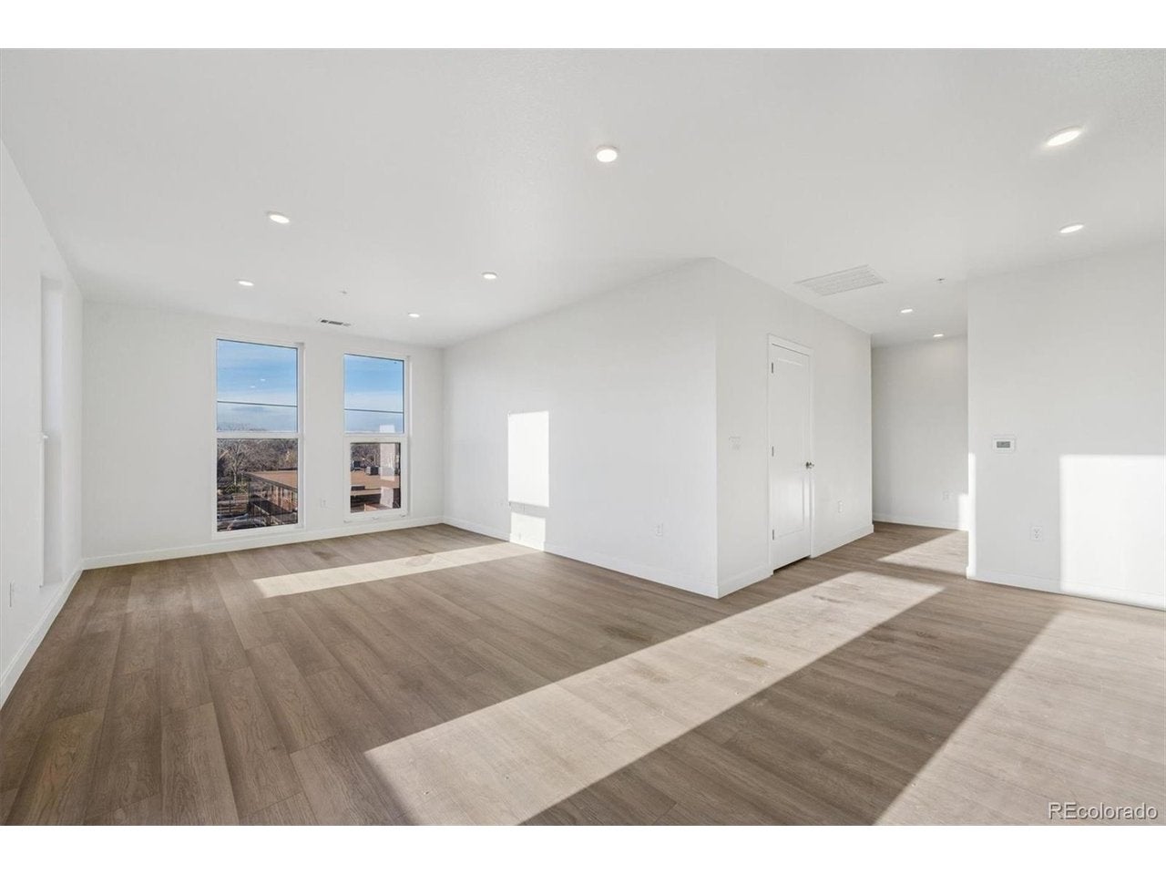 639 29 St #200, Denver, CO 80205 photo