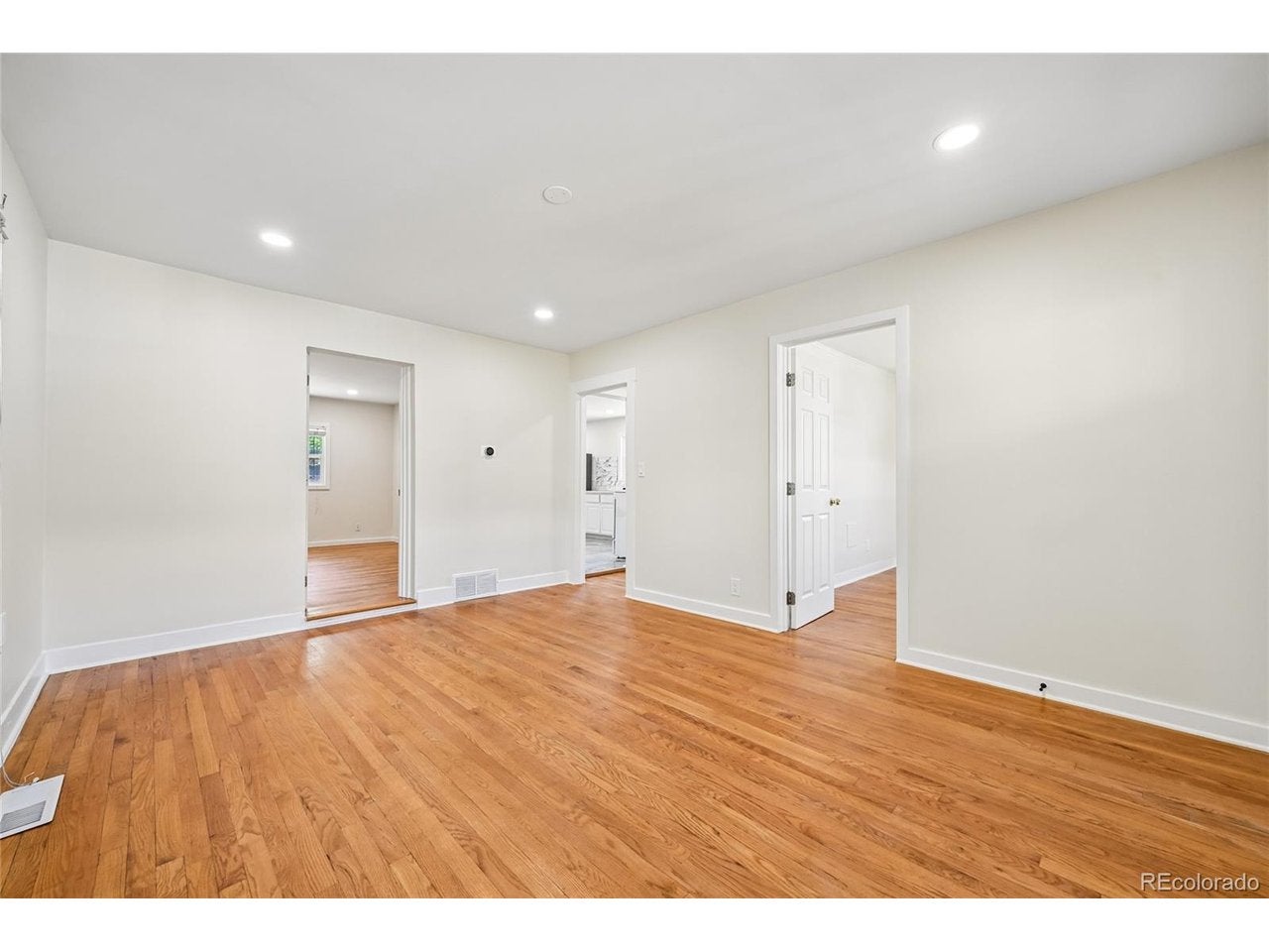1568 Beeler St, Aurora, CO 80010 photo