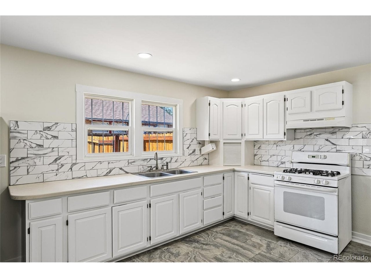 1568 Beeler St, Aurora, CO 80010 photo