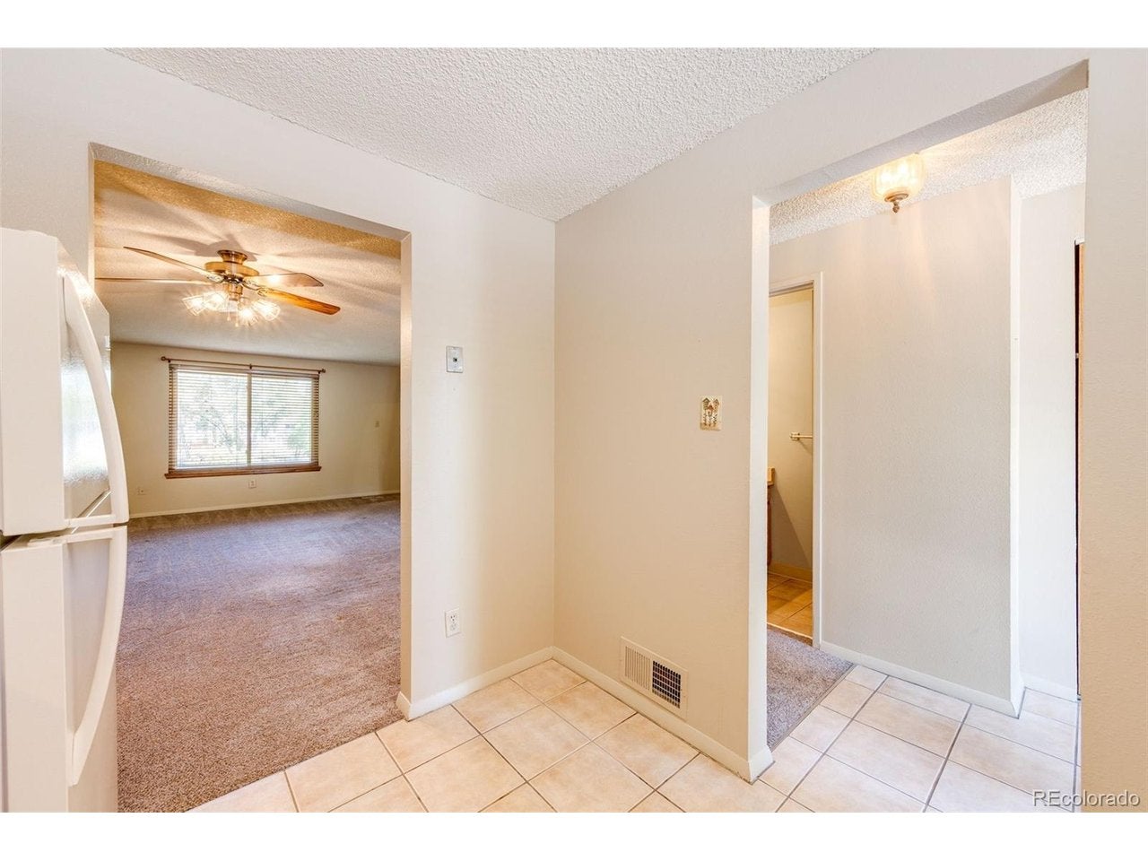 469 E Highline Cir, Littleton, CO 80122 photo
