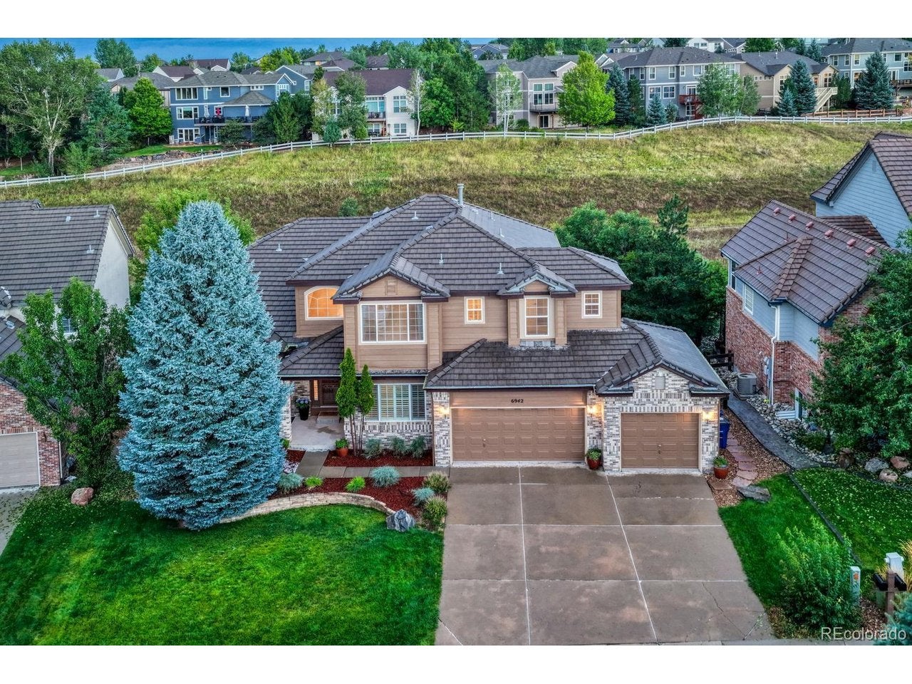 6942 Esperanza Dr, Castle Pines, CO 80108