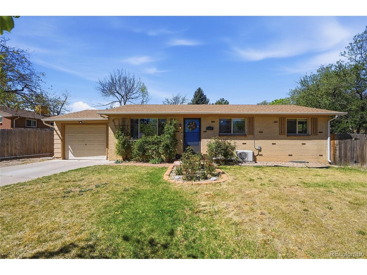 681 Quari St, Aurora, CO 80012