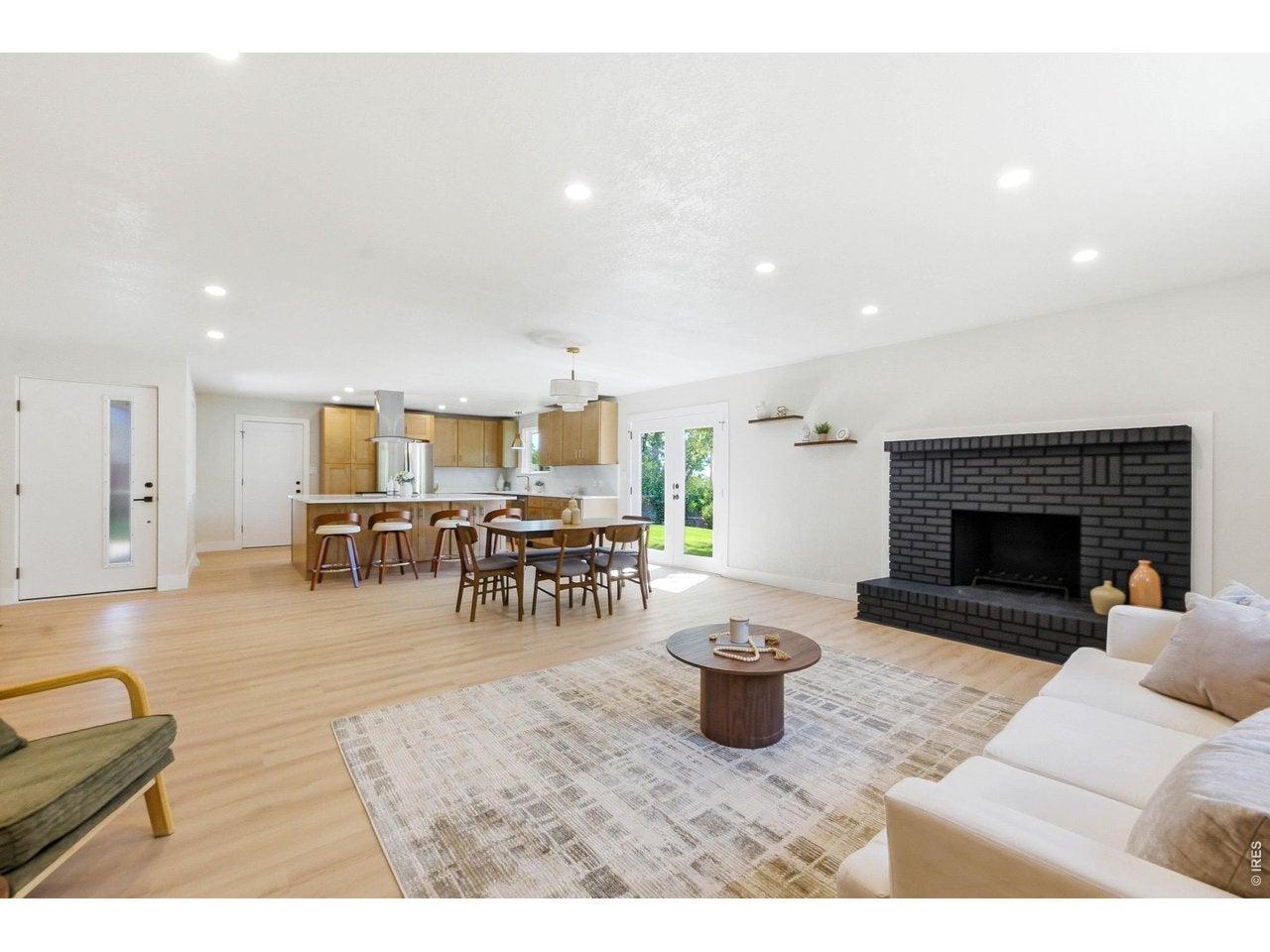 2126 Yarrow St, Lakewood, CO 80227