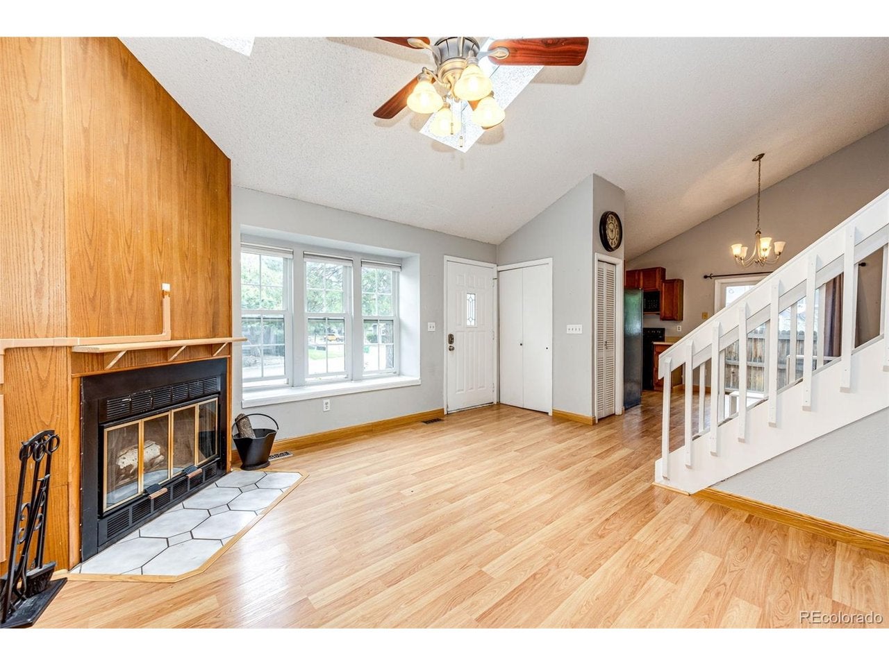 1220 S Flower Cir, Lakewood, CO 80232 photo