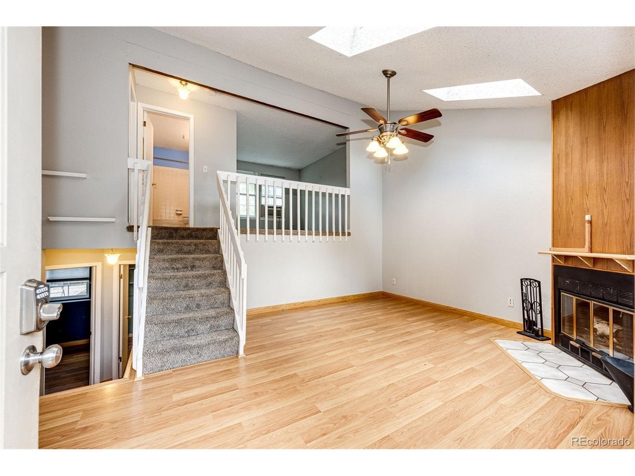 1220 S Flower Cir, Lakewood, CO 80232 photo