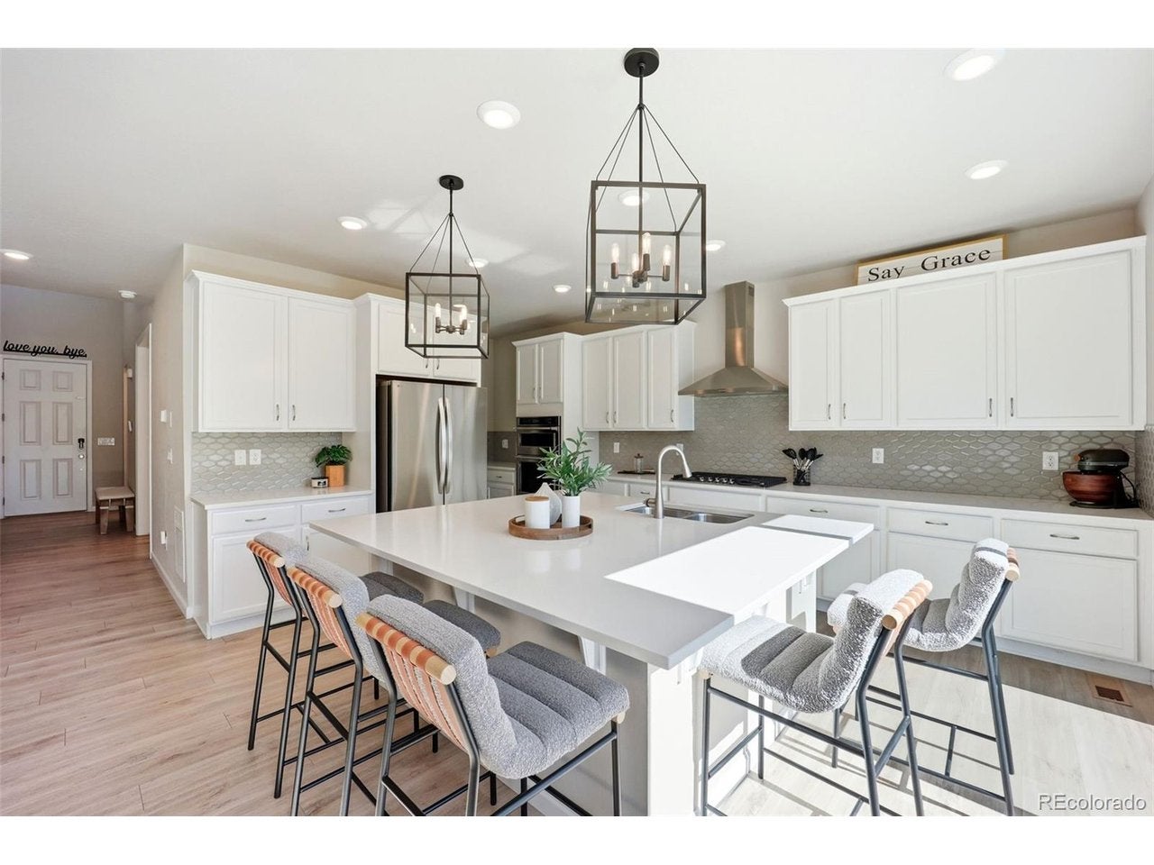 7240 White Crow Way, Aurora, CO 80016