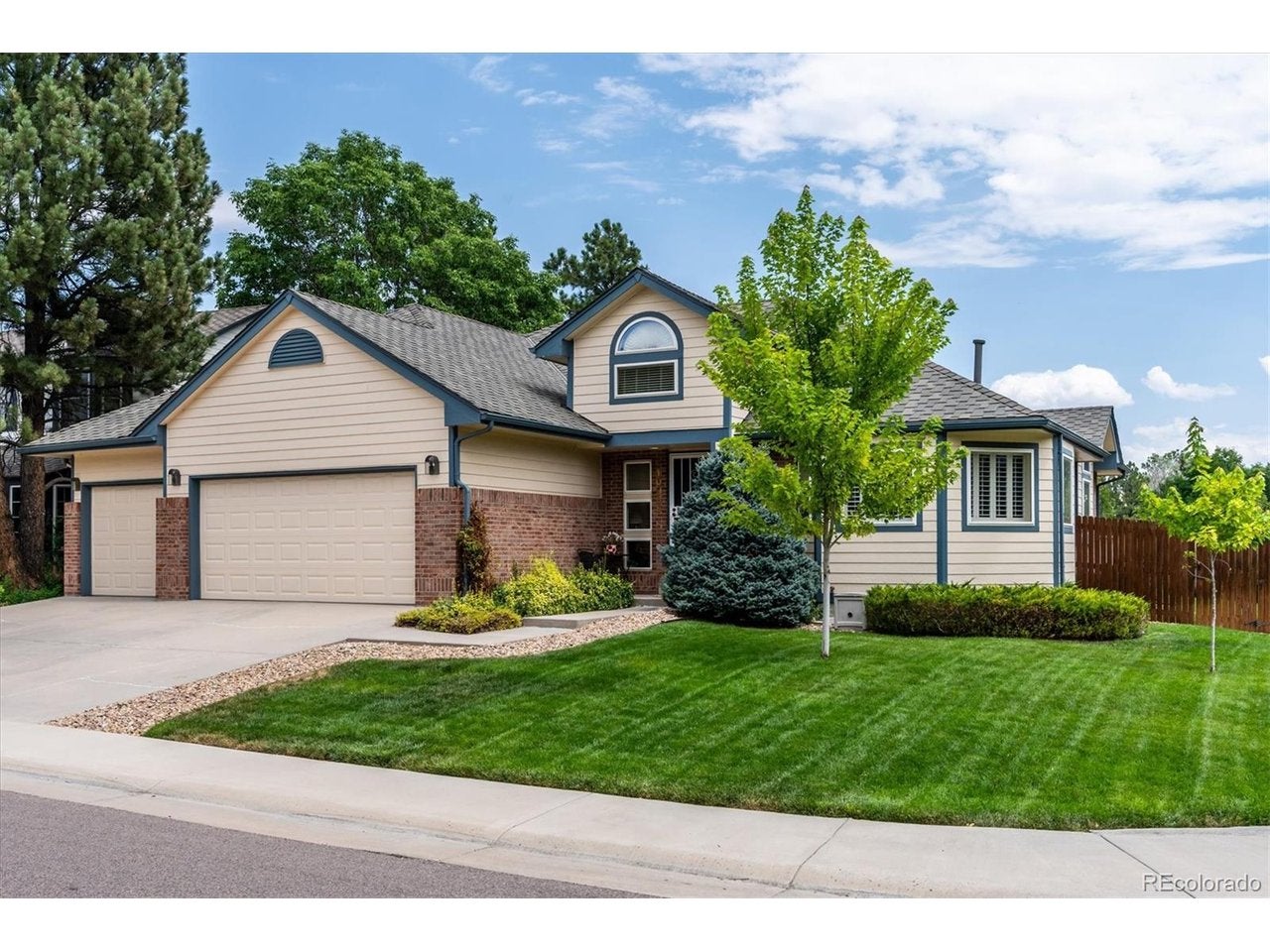 10005 Granite Hill Dr, Parker, CO 80134