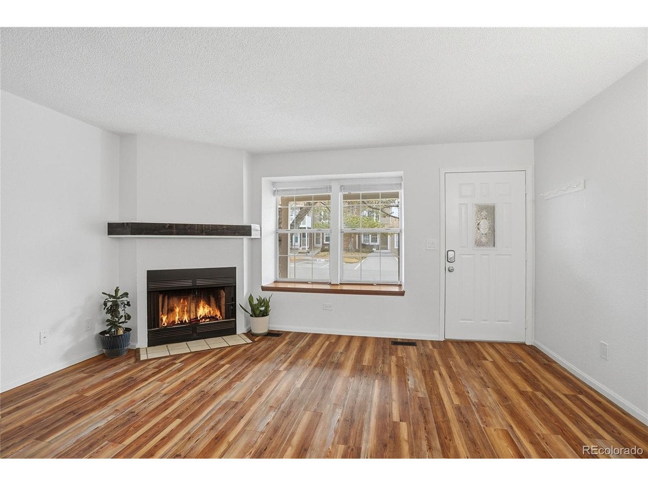 4665 S Dillon Ct #B, Aurora, CO 80015 photo