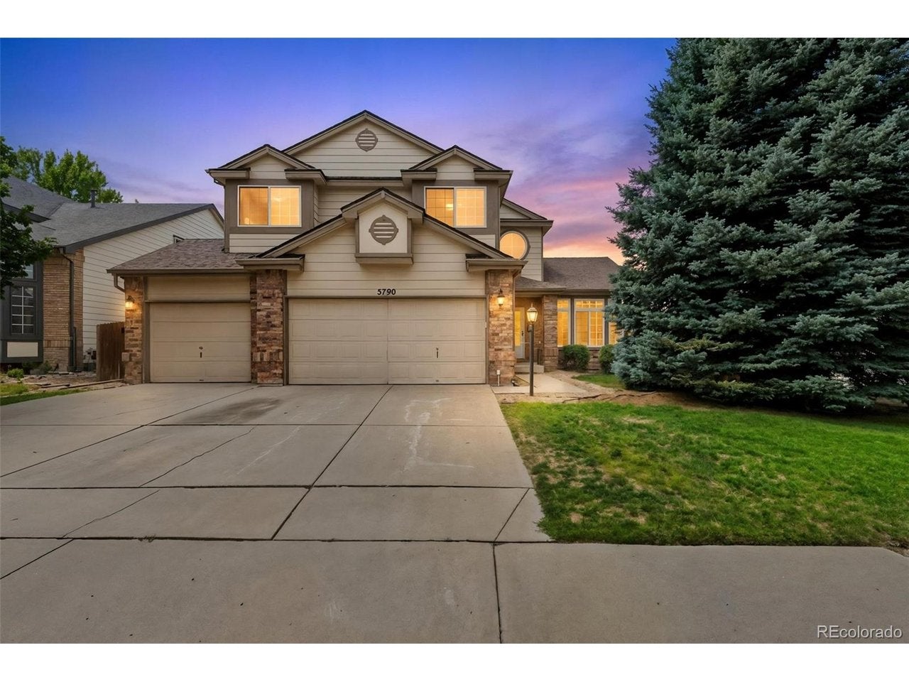 5790 Danube Cir, Aurora, CO 80015