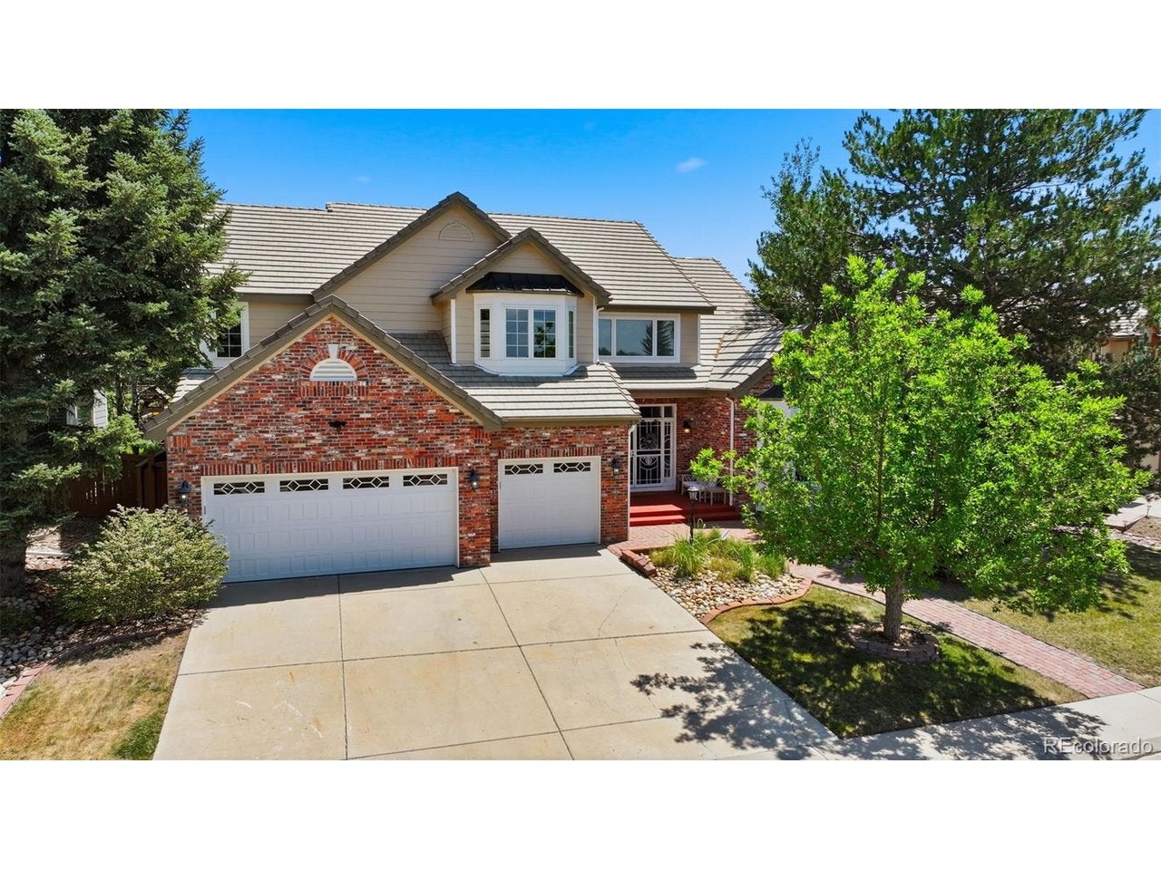 5498 Helena St, Aurora, CO 80015